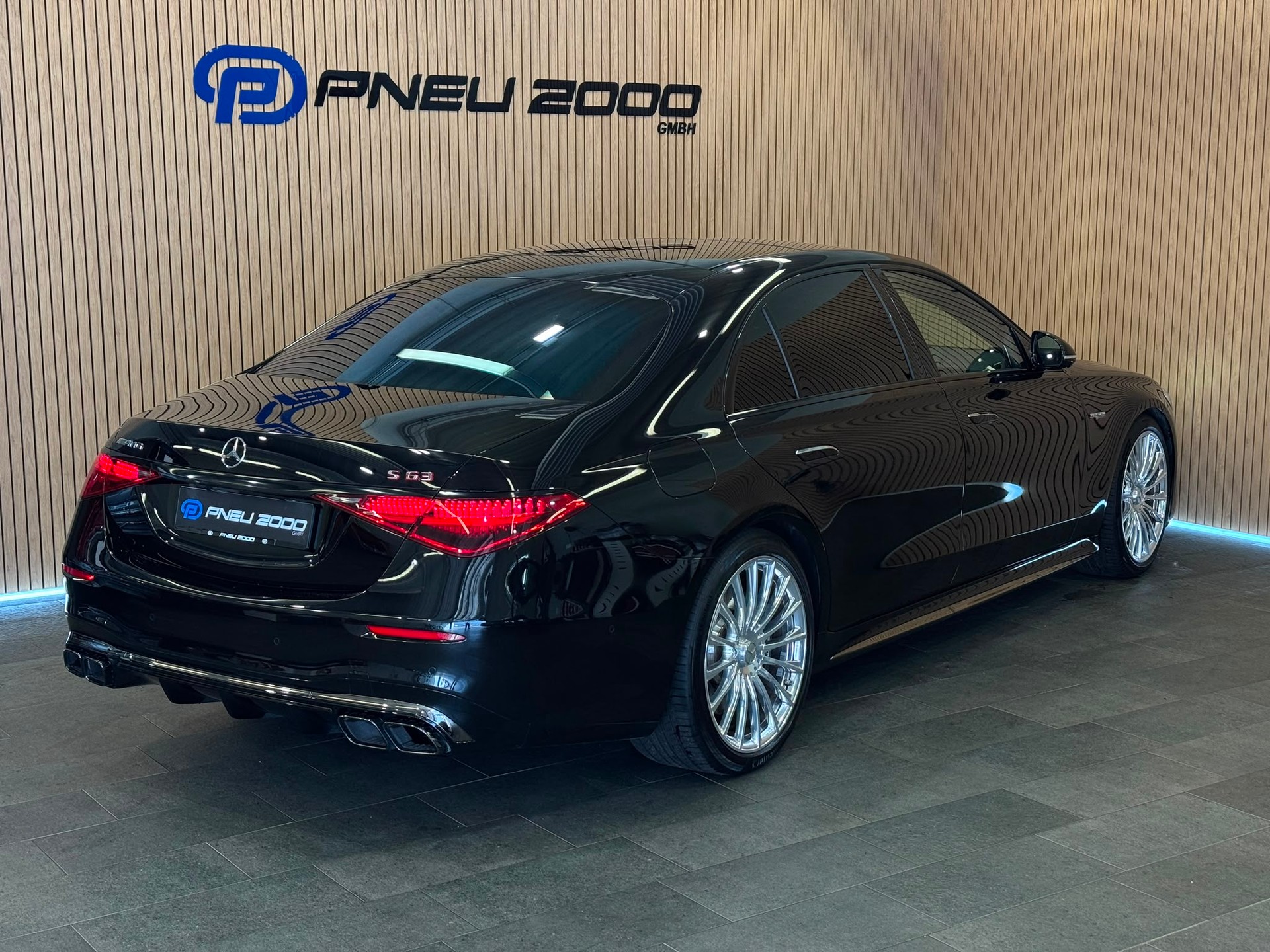 MERCEDES-BENZ S 63 AMG E Performance 4Matic-image-7