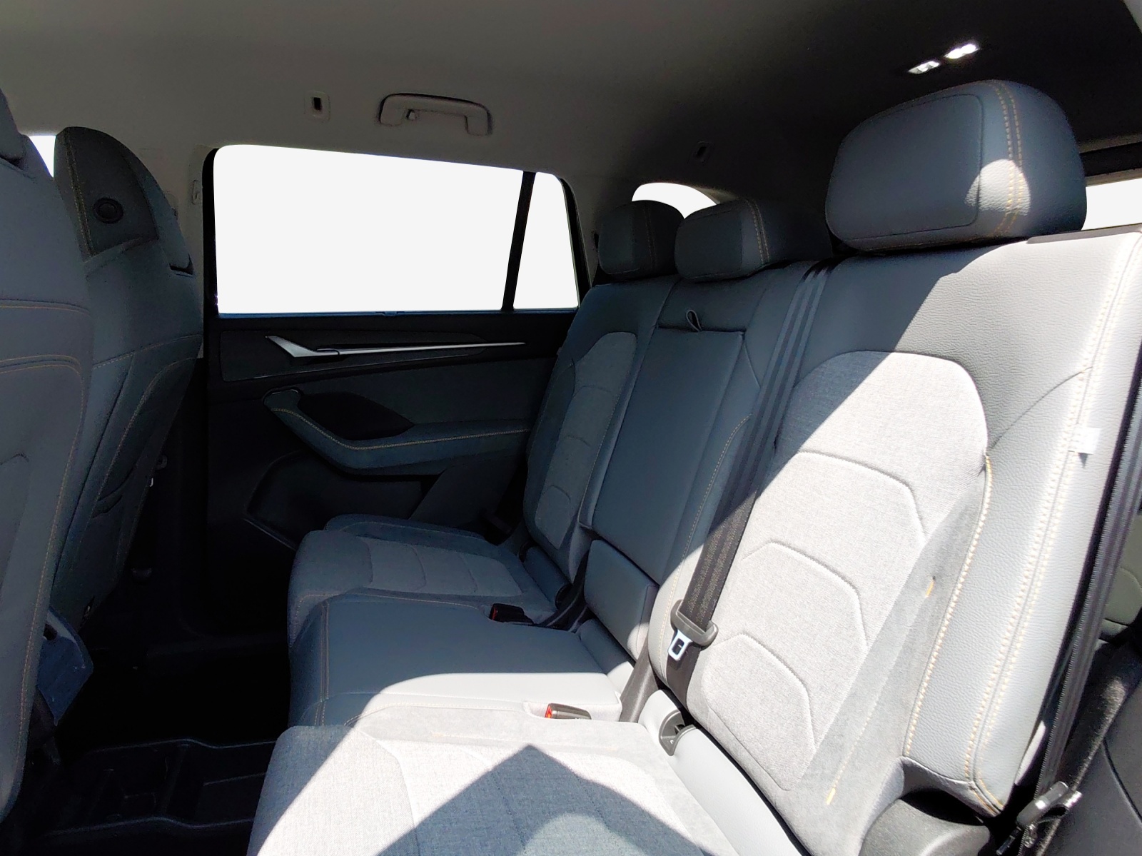 SKODA Kodiaq 2.0 TSI Selection 4x4-image-11