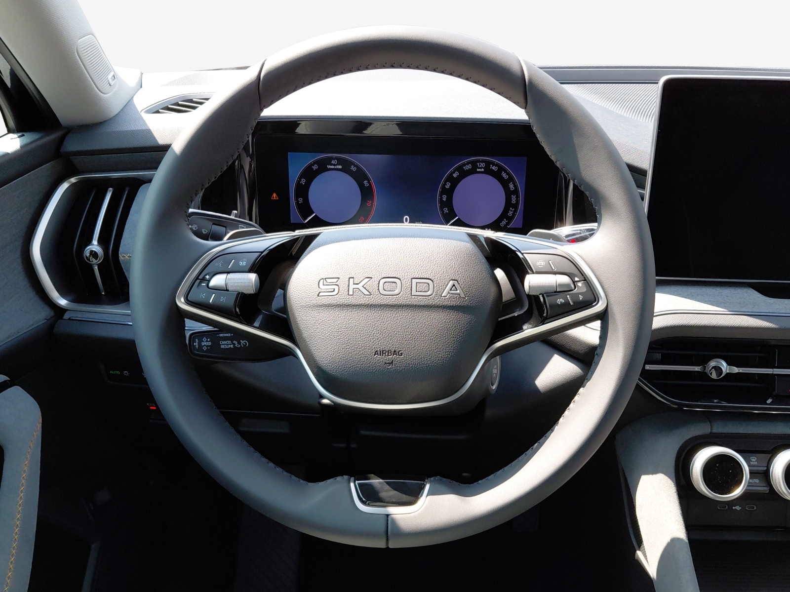 SKODA Kodiaq 2.0 TSI Selection 4x4-image-9