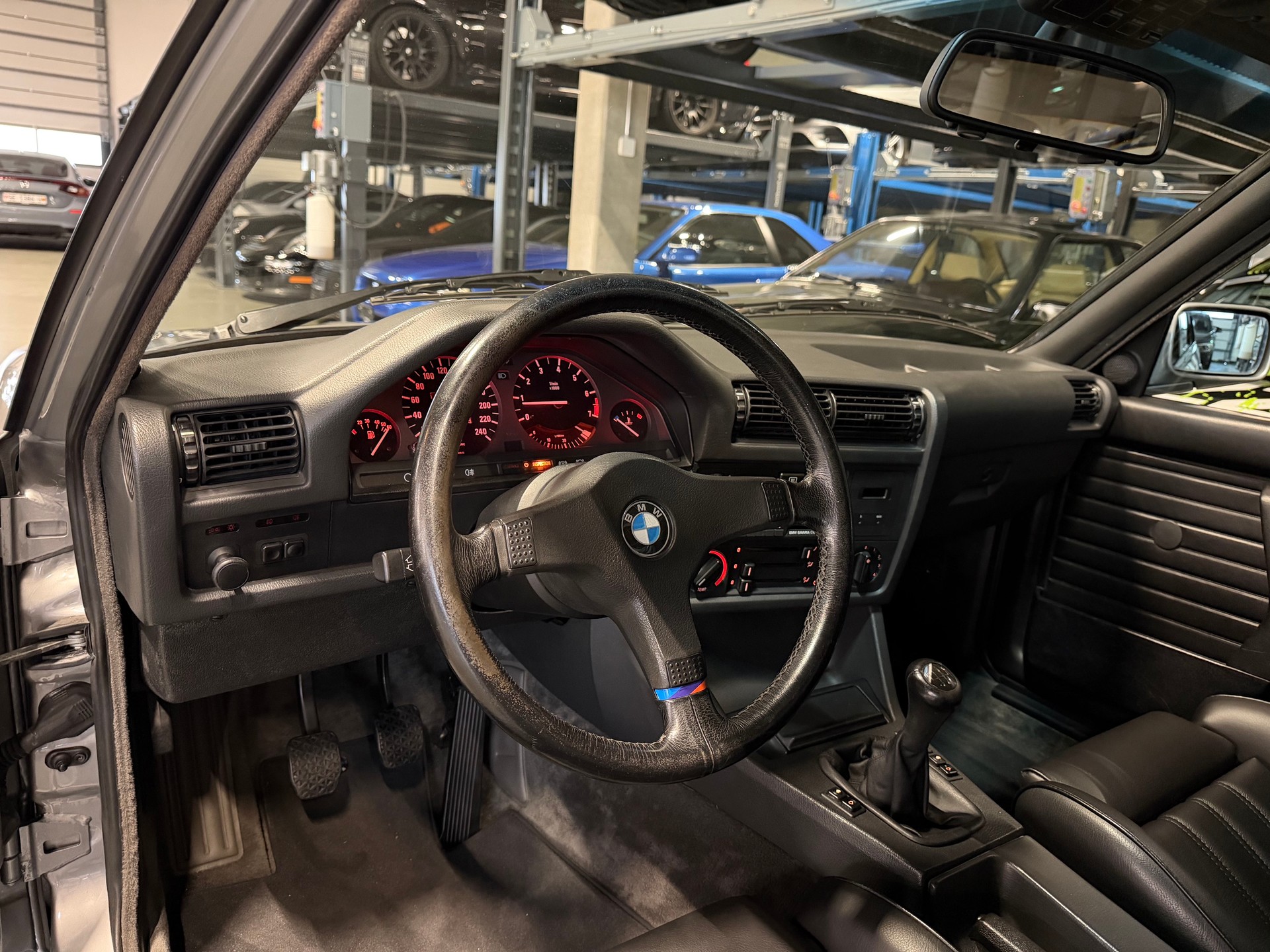 BMW 325iX *Vétéran-Mtech*-image-7