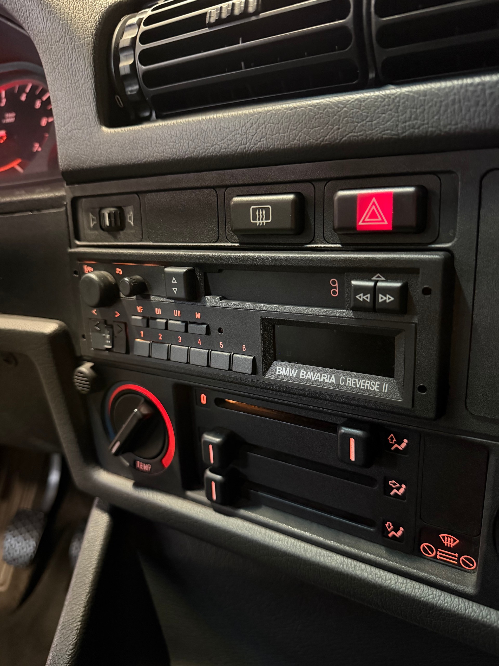 BMW 325iX *Vétéran-Mtech*-image-12