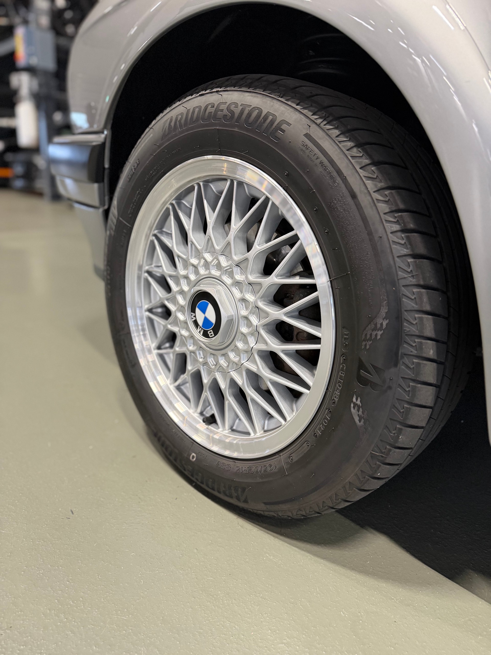 BMW 325iX *Vétéran-Mtech*-image-6