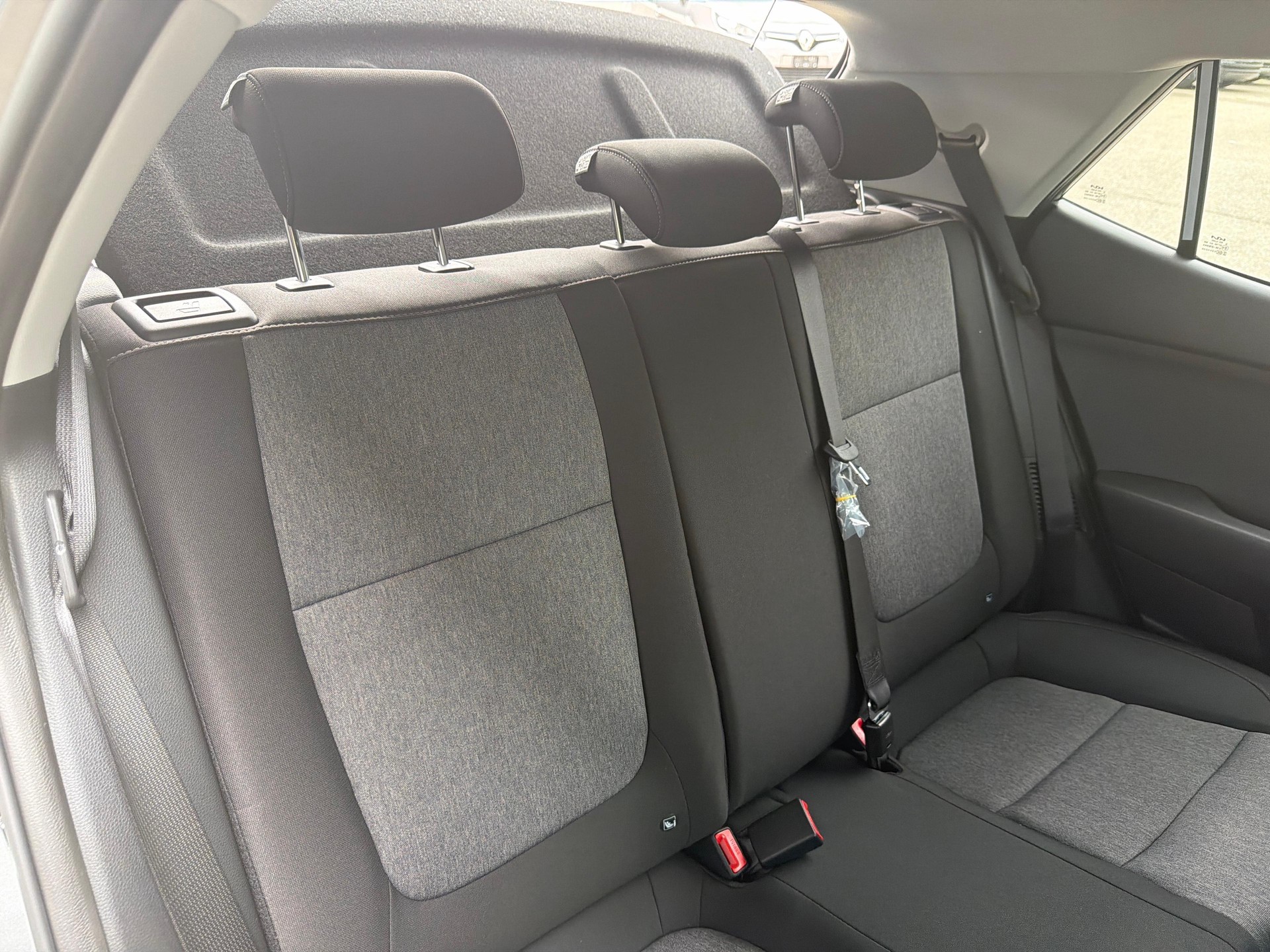 KIA Stonic 1.0 T-GDi MHEV Power-image-10