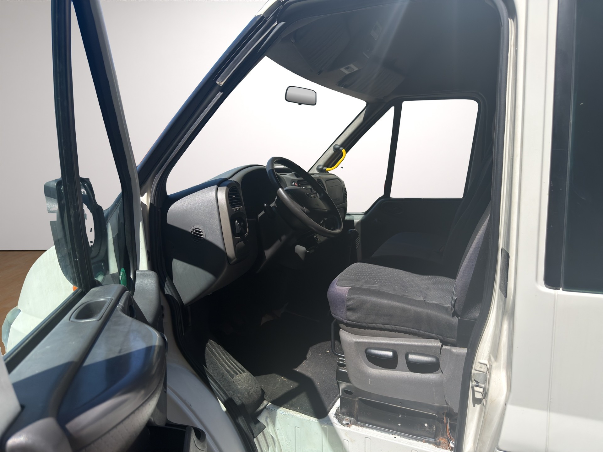 FORD Transit 2.4 TD Bus 14 Pl.-image-7