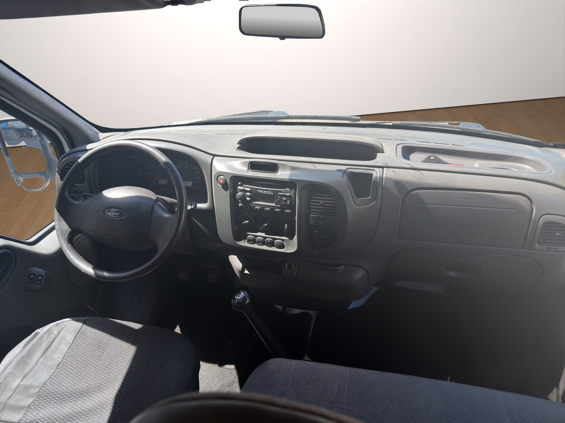 FORD Transit 2.4 TD Bus 14 Pl.-image-11