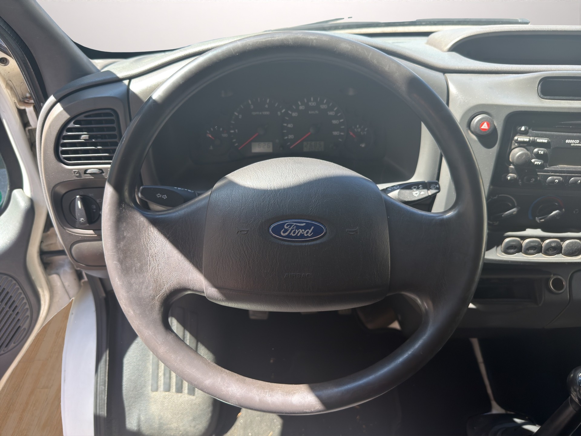 FORD Transit 2.4 TD Bus 14 Pl.-image-8