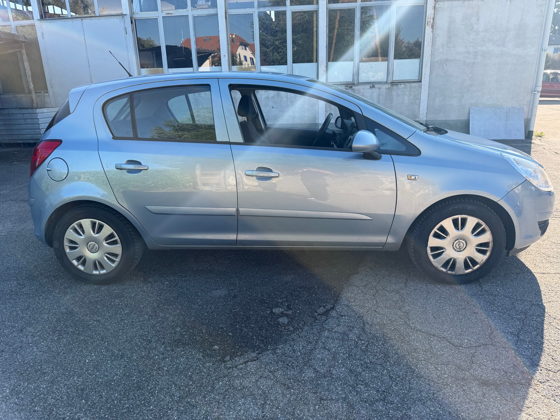 OPEL Corsa 1.4 TP Enjoy-image-3