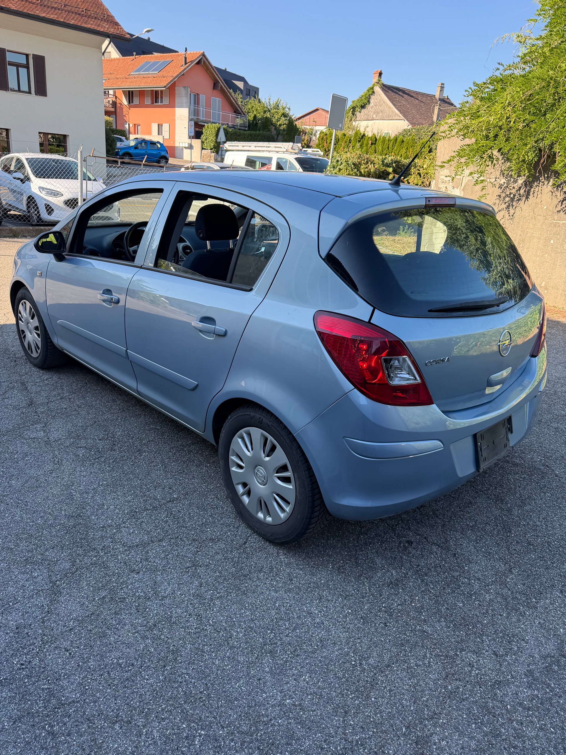 OPEL Corsa 1.4 TP Enjoy-image-5