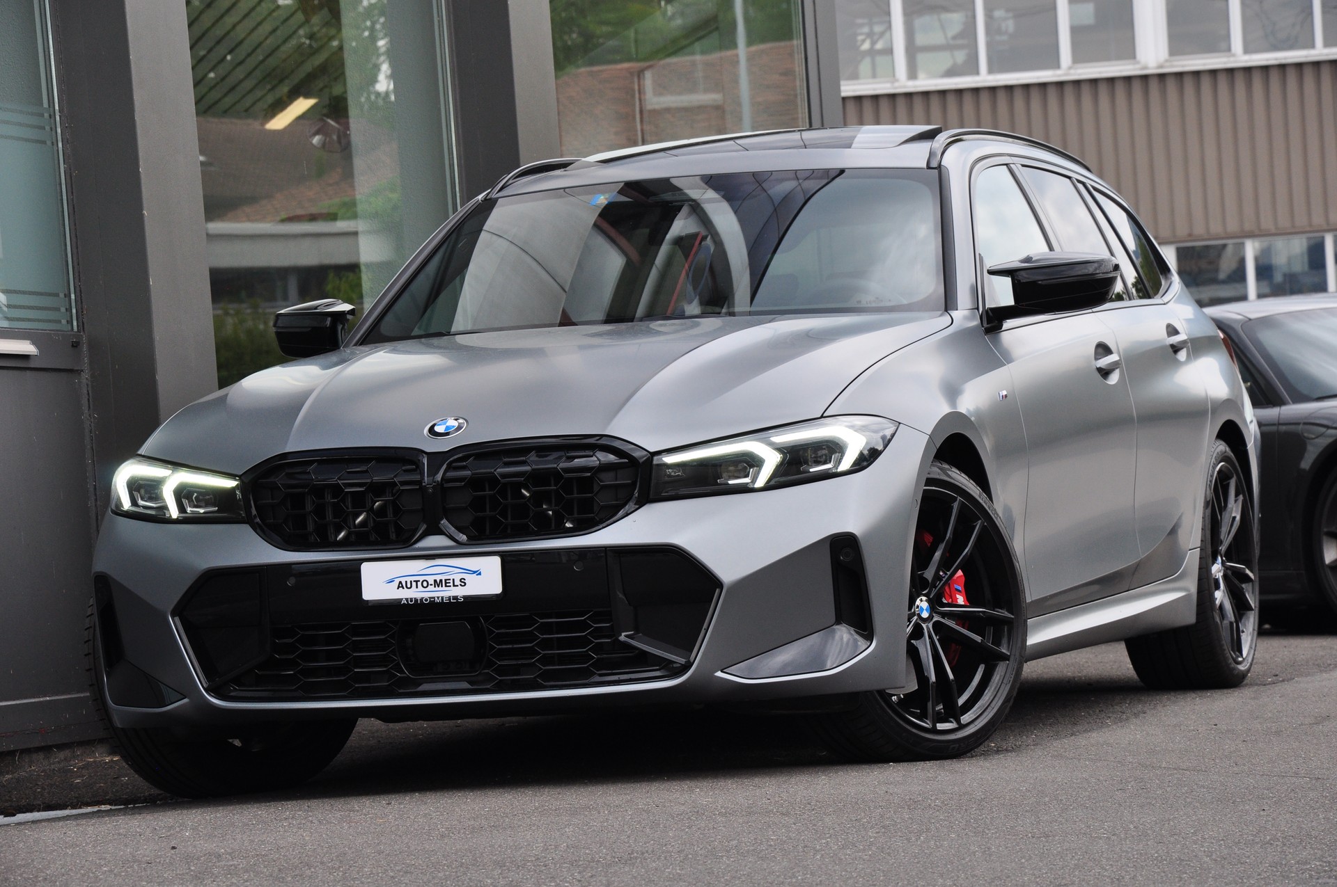 BMW M340i xDrive 48V Touring Steptronic M Sport Pro-image-1