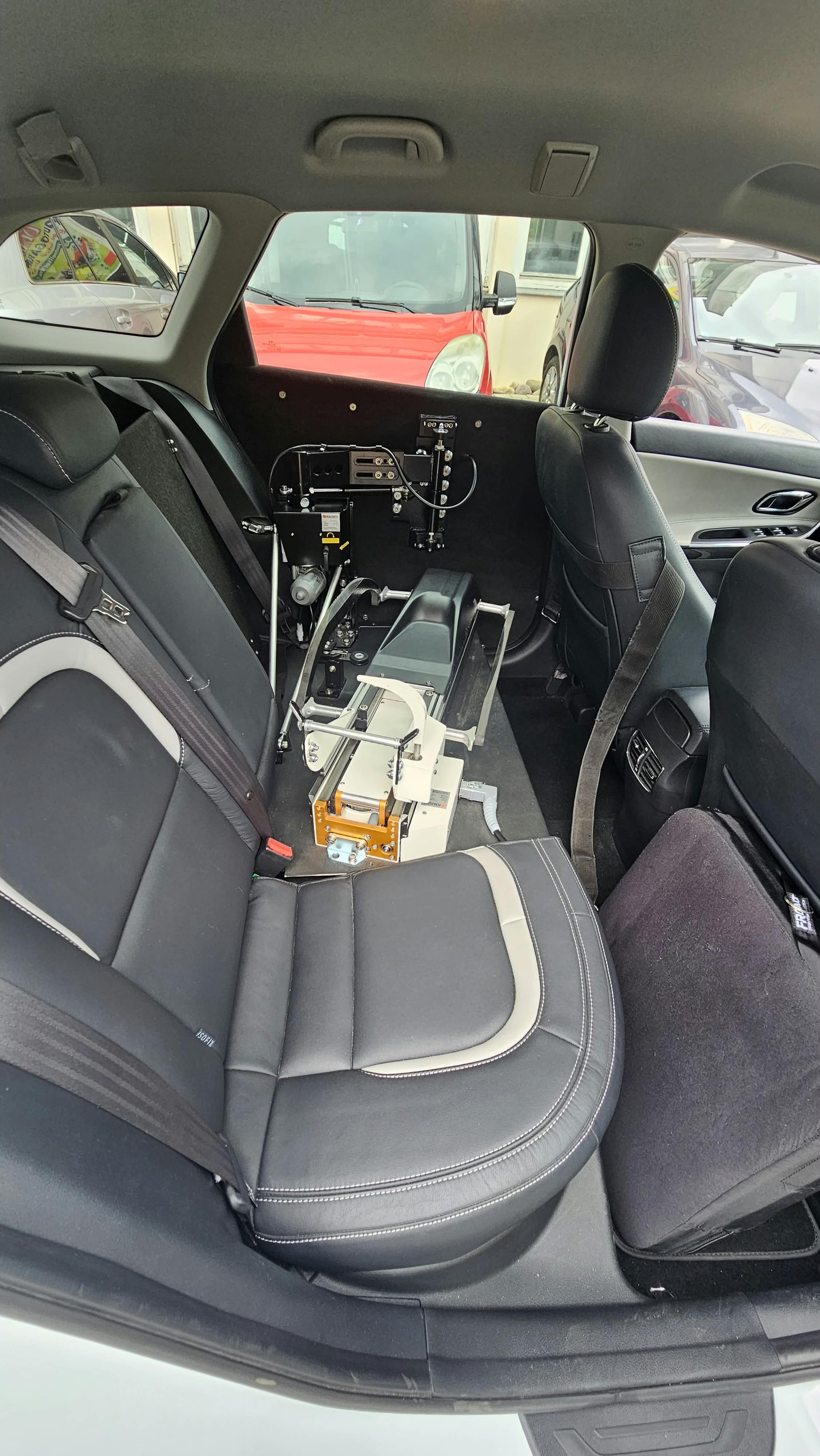 KIA Cee'd Sportswagon 1.6 GDi Style DCT-image-9