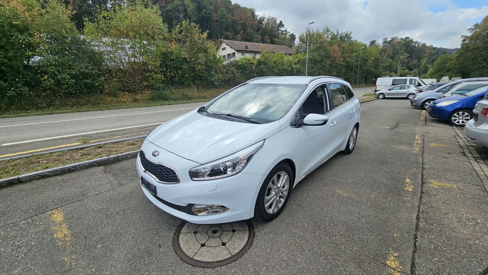 KIA Cee'd Sportswagon 1.6 GDi Style DCT-image-2