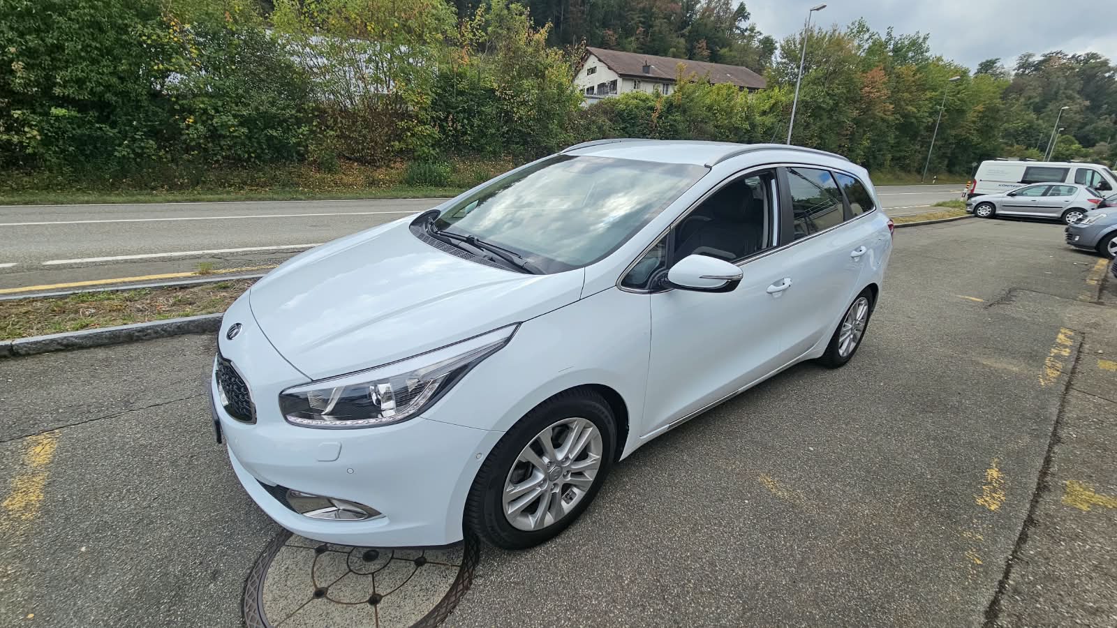 KIA Cee'd Sportswagon 1.6 GDi Style DCT-image-1
