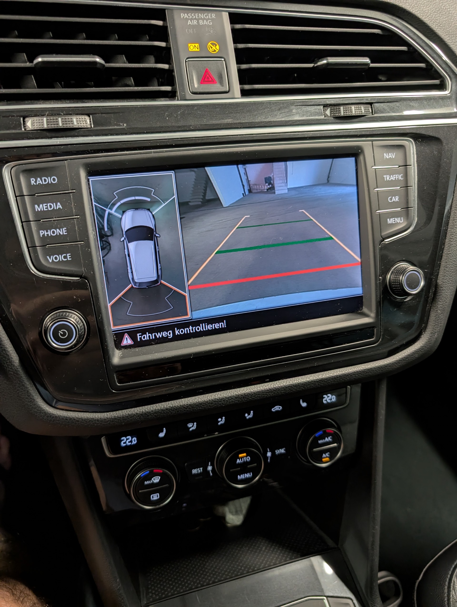 VW 2.0 TSI Highline 4Motion DSG R-Line-image-7
