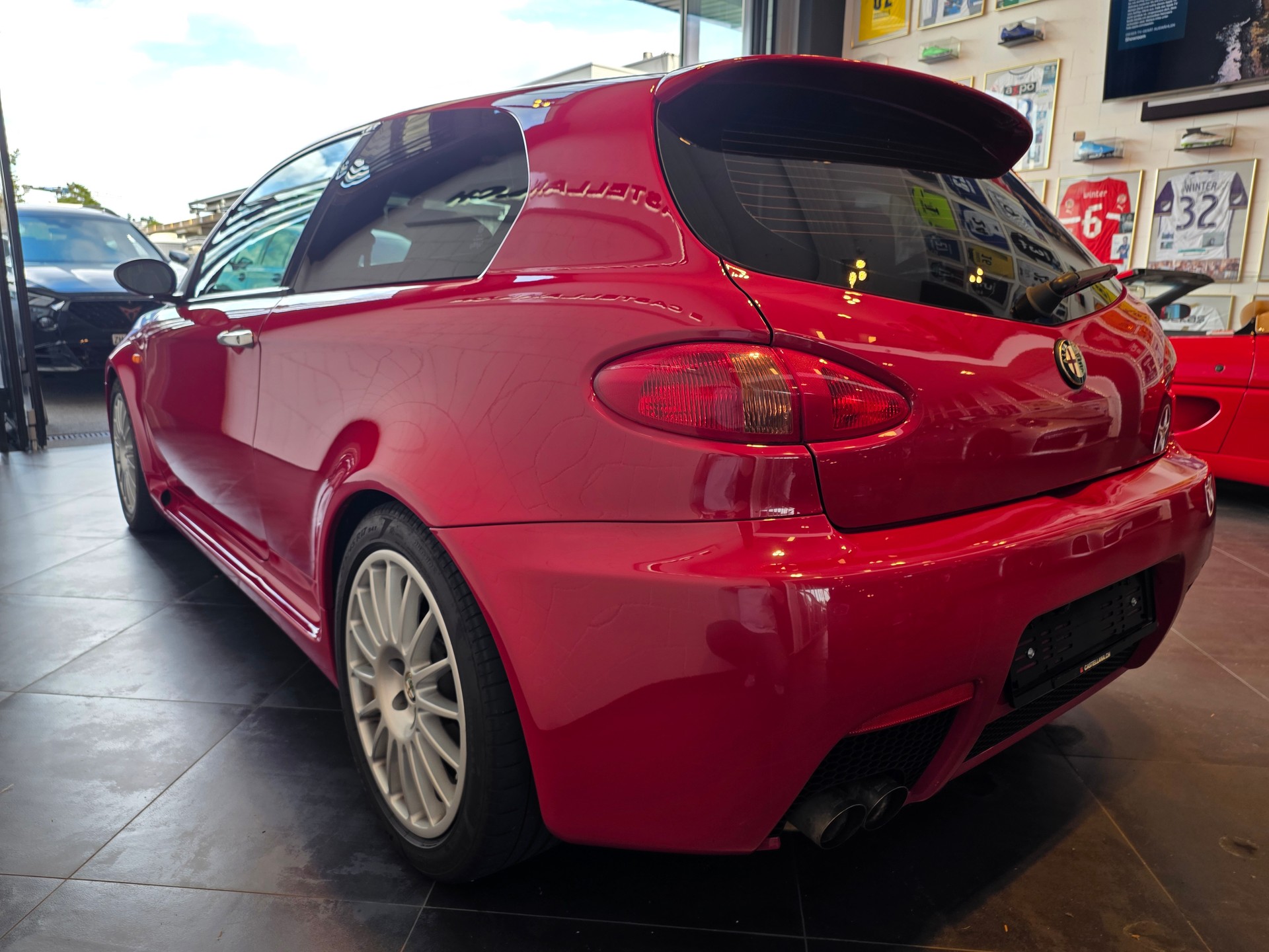 ALFA ROMEO 147 3.2 GTA-image-5