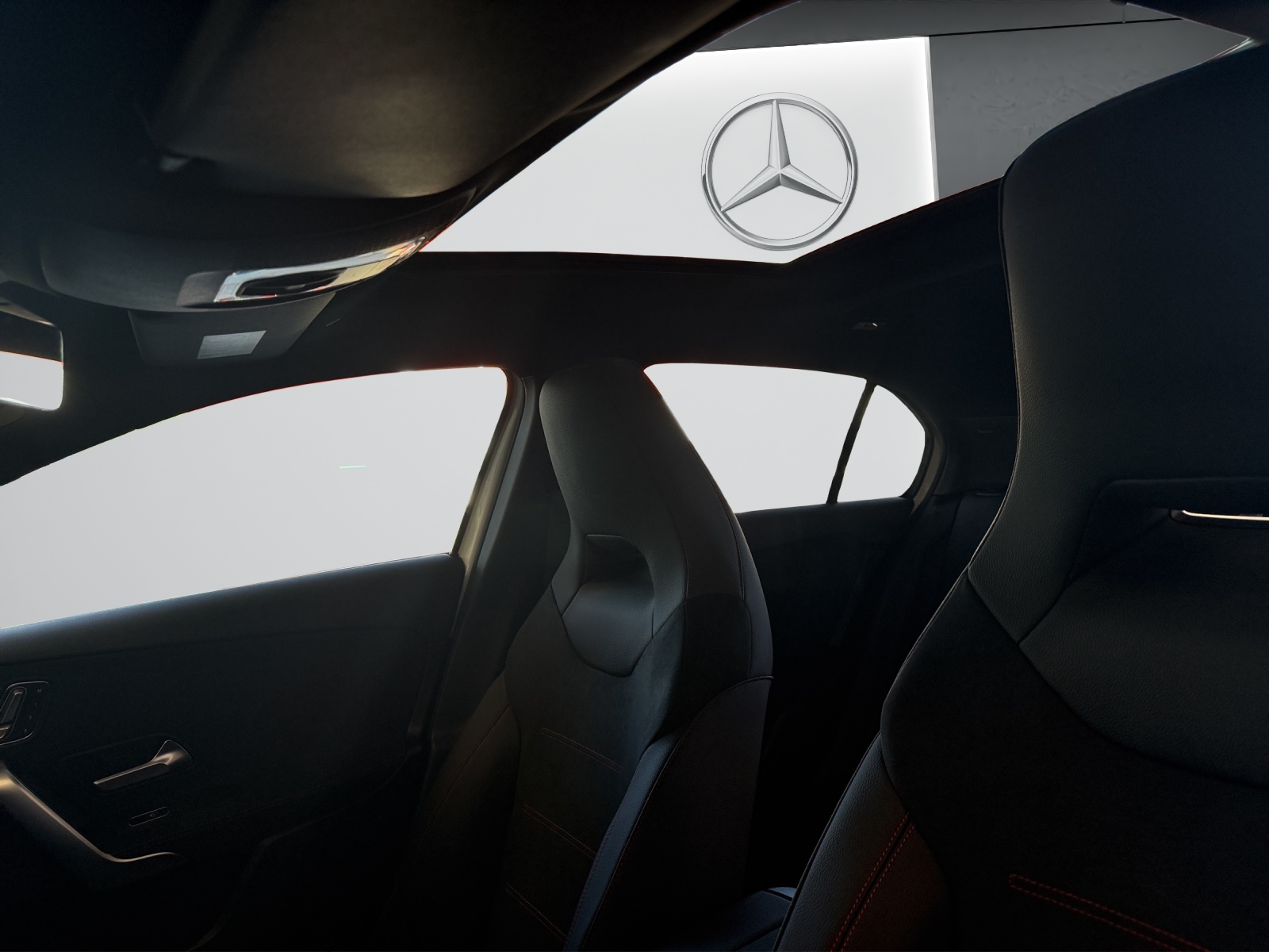 MERCEDES-BENZ A 250 4Matic 8G-DCT-image-9
