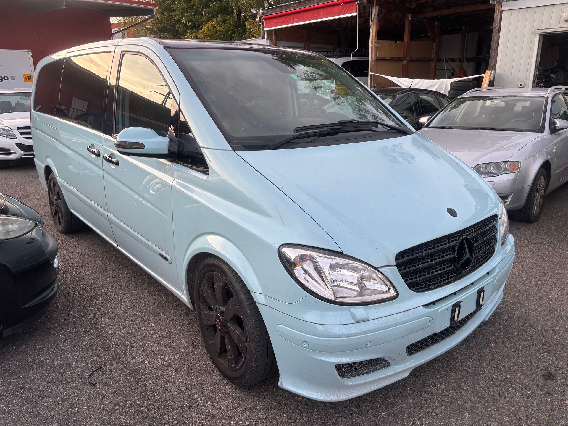 MERCEDES-BENZ VIANO-image-1
