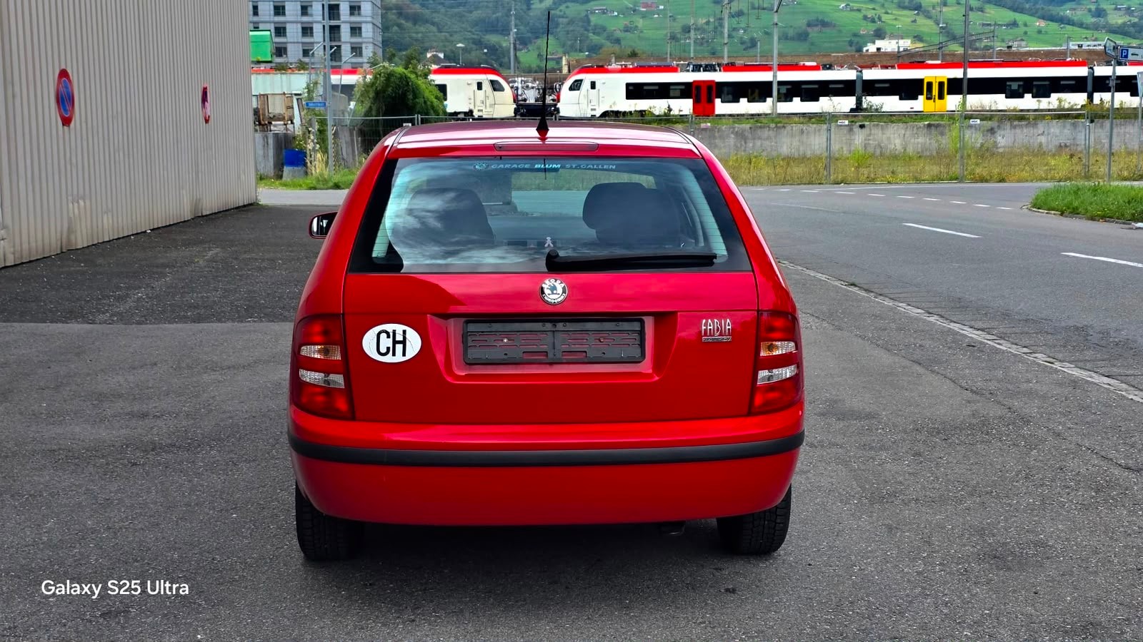 SKODA Fabia 1.4 16V Elegance-image-4