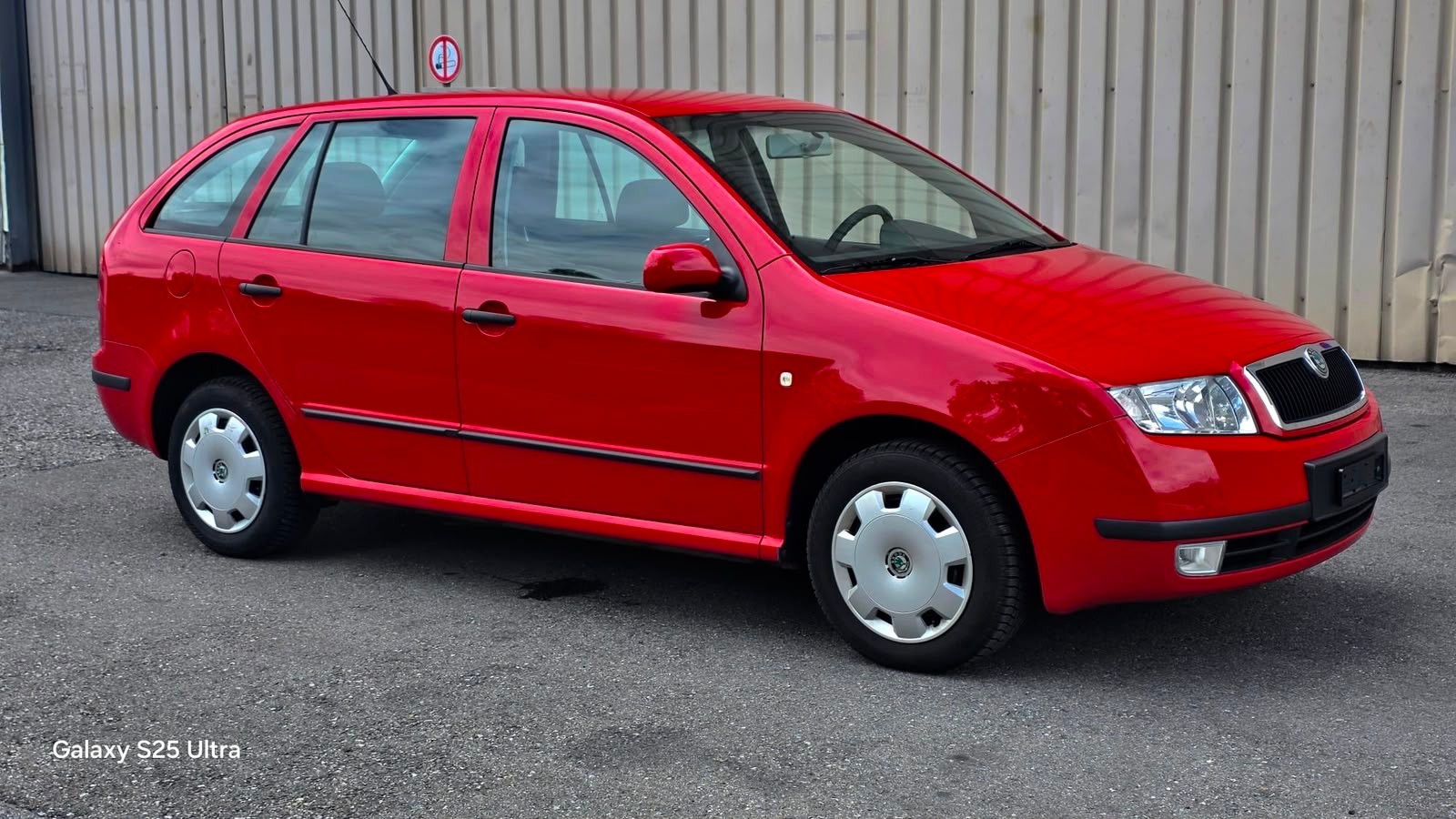 SKODA Fabia 1.4 16V Elegance-image-1