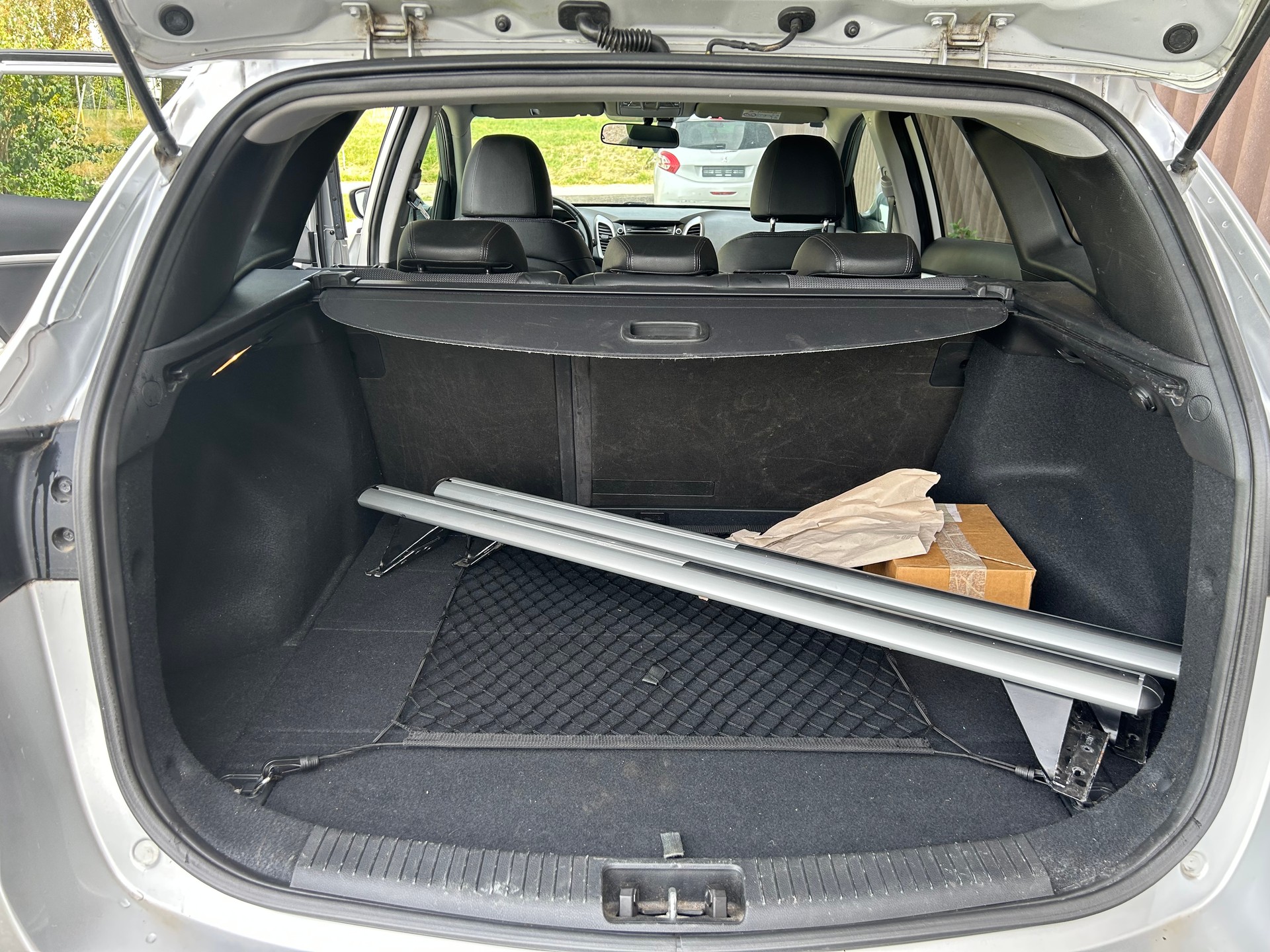 HYUNDAI i30 Wagon 1.6 GDI GO! Mit frische ab MFK und Service-image-13