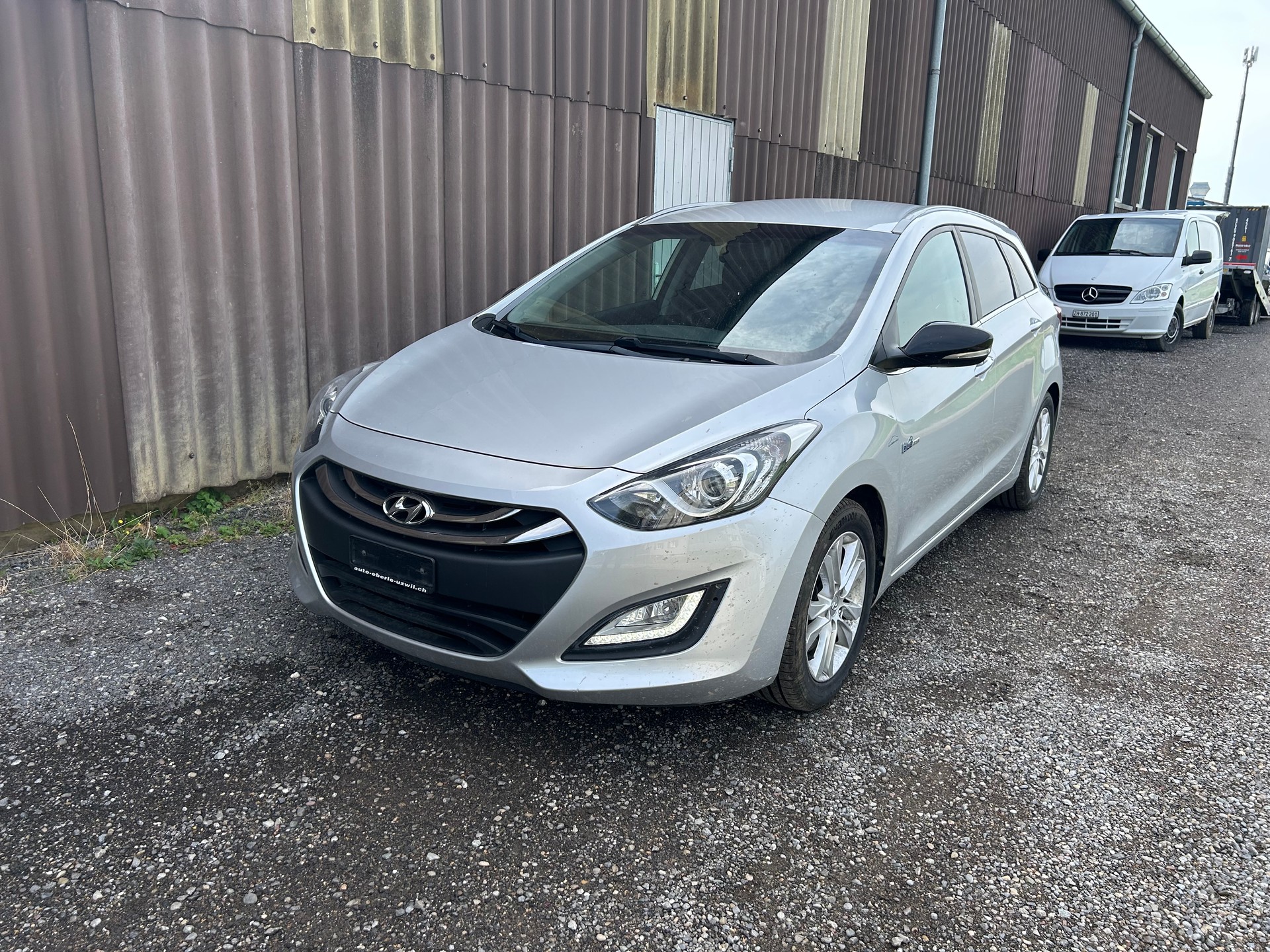 HYUNDAI i30 Wagon 1.6 GDI GO! Mit frische ab MFK und Service-image-2