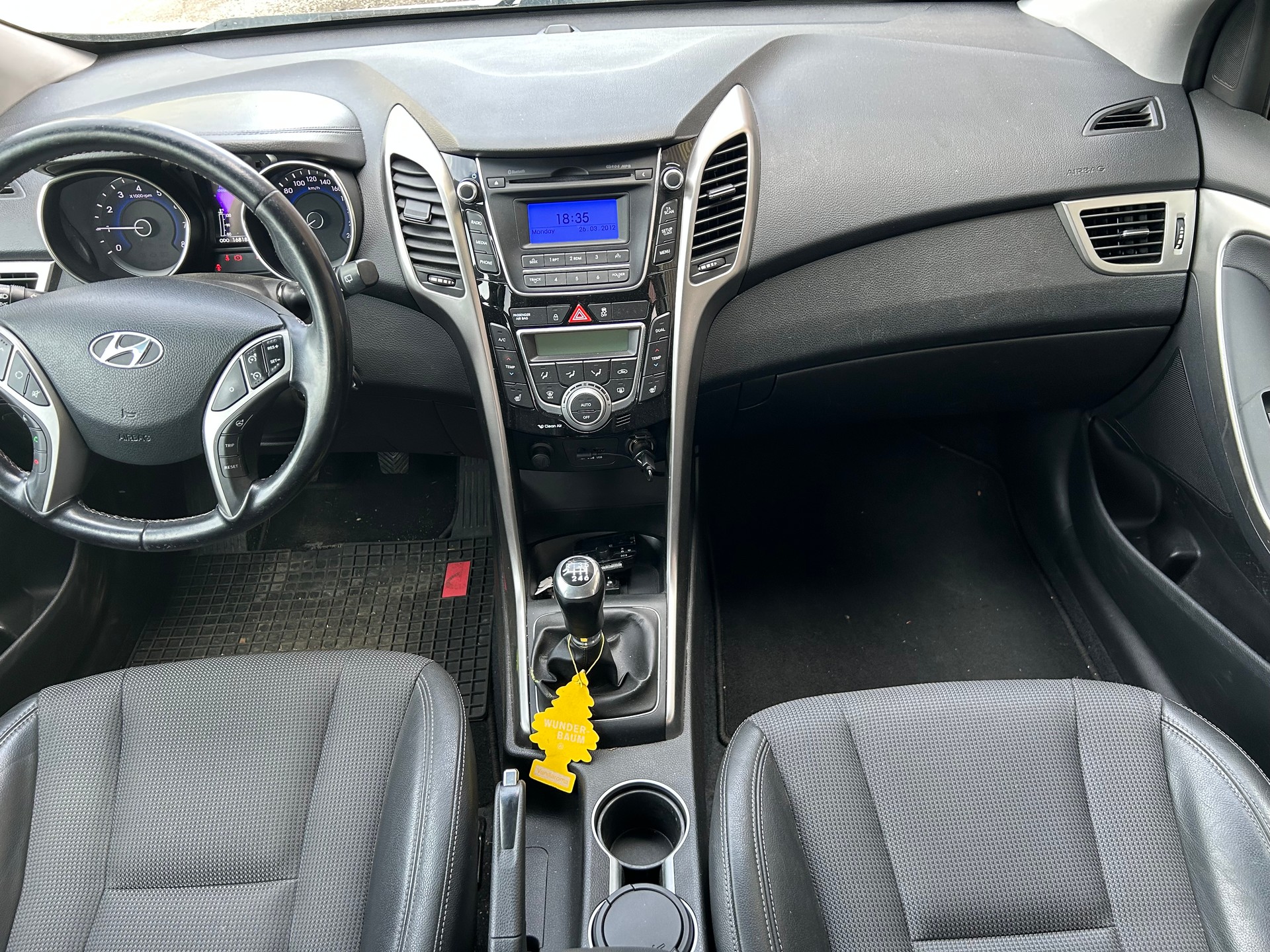 HYUNDAI i30 Wagon 1.6 GDI GO! Mit frische ab MFK und Service-image-9