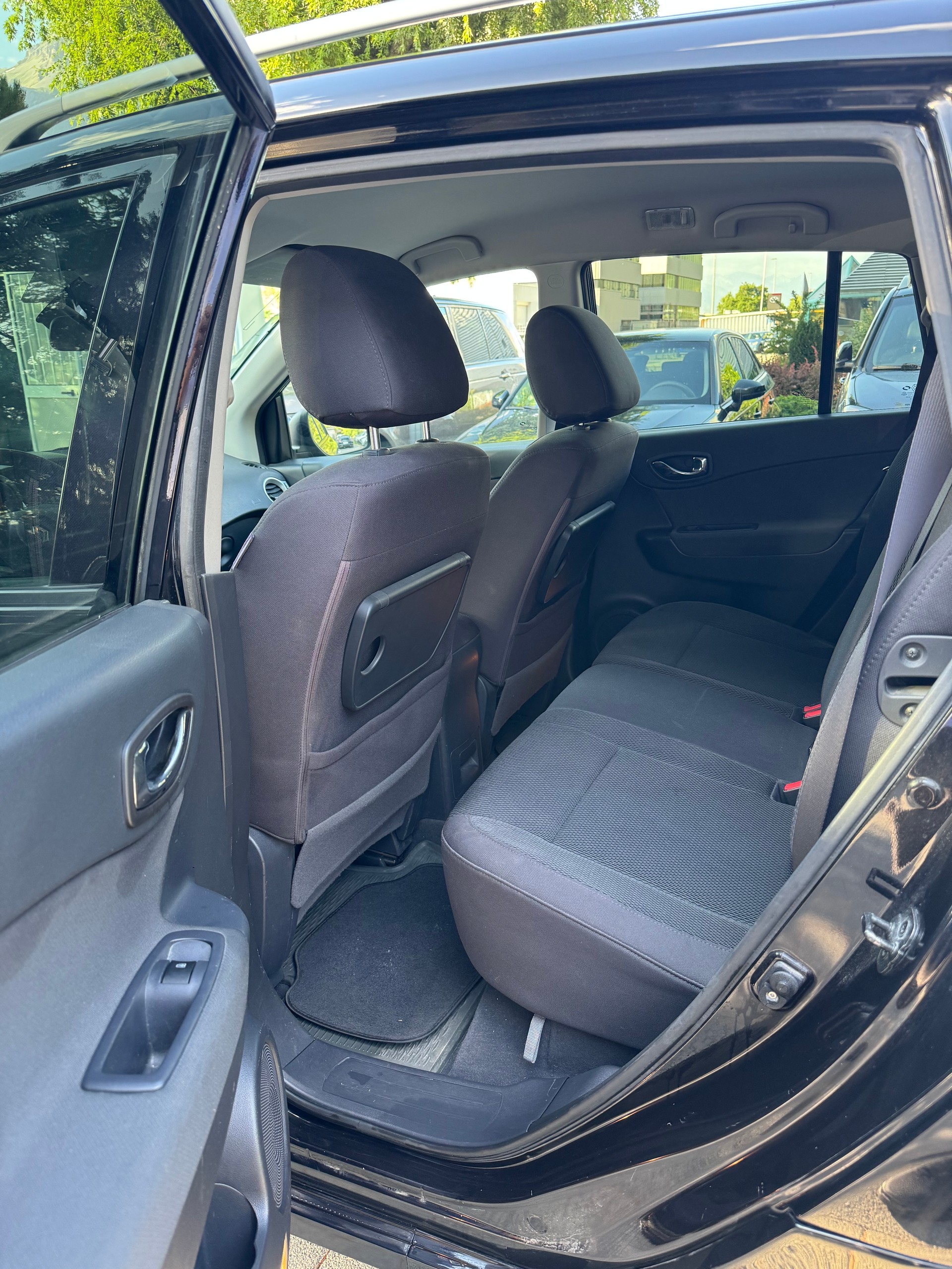 RENAULT Koleos 2.0 dCi Dynamique 4x4 Automatic-image-4