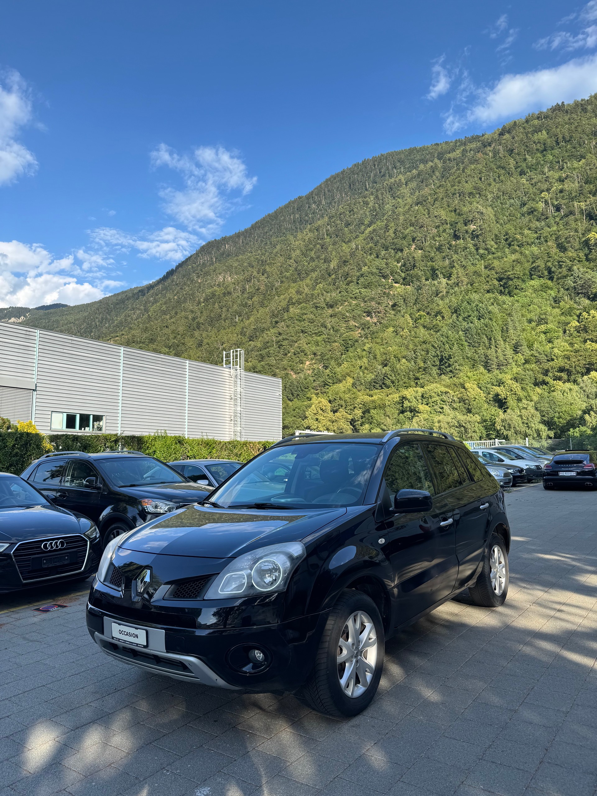RENAULT Koleos 2.0 dCi Dynamique 4x4 Automatic-image-0