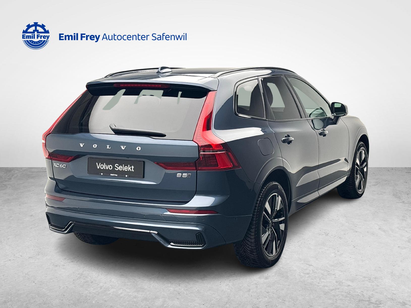 VOLVO XC60 2.0 B5 MH Plus Dark AWD-image-4