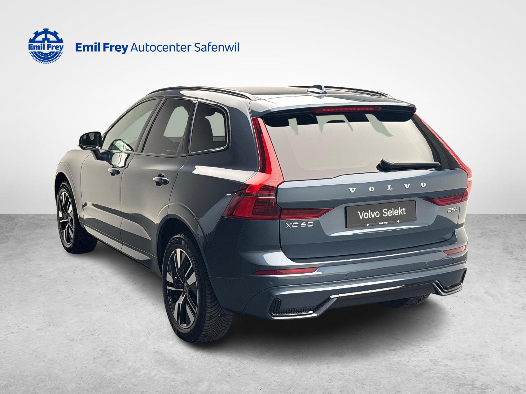 VOLVO XC60 2.0 B5 MH Plus Dark AWD-image-2