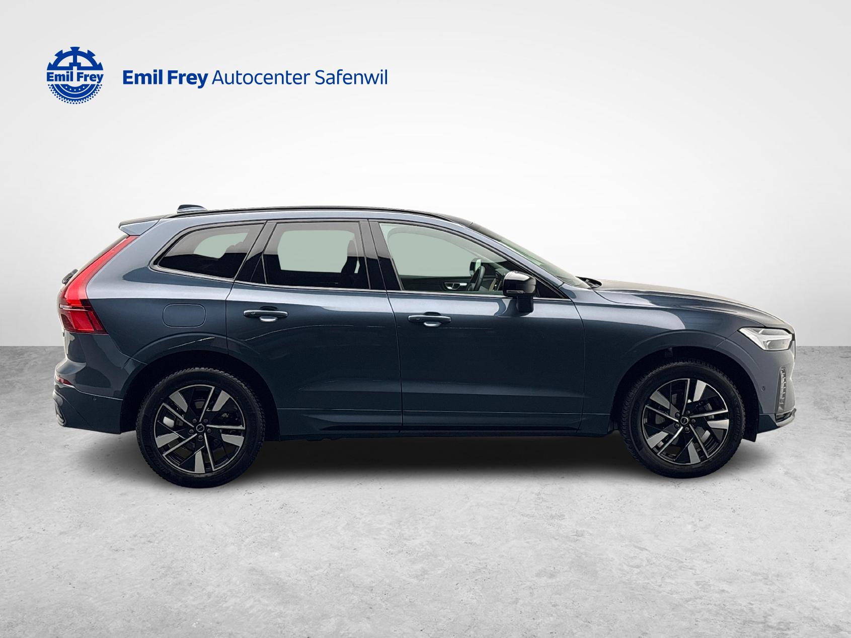 VOLVO XC60 2.0 B5 MH Plus Dark AWD-image-5
