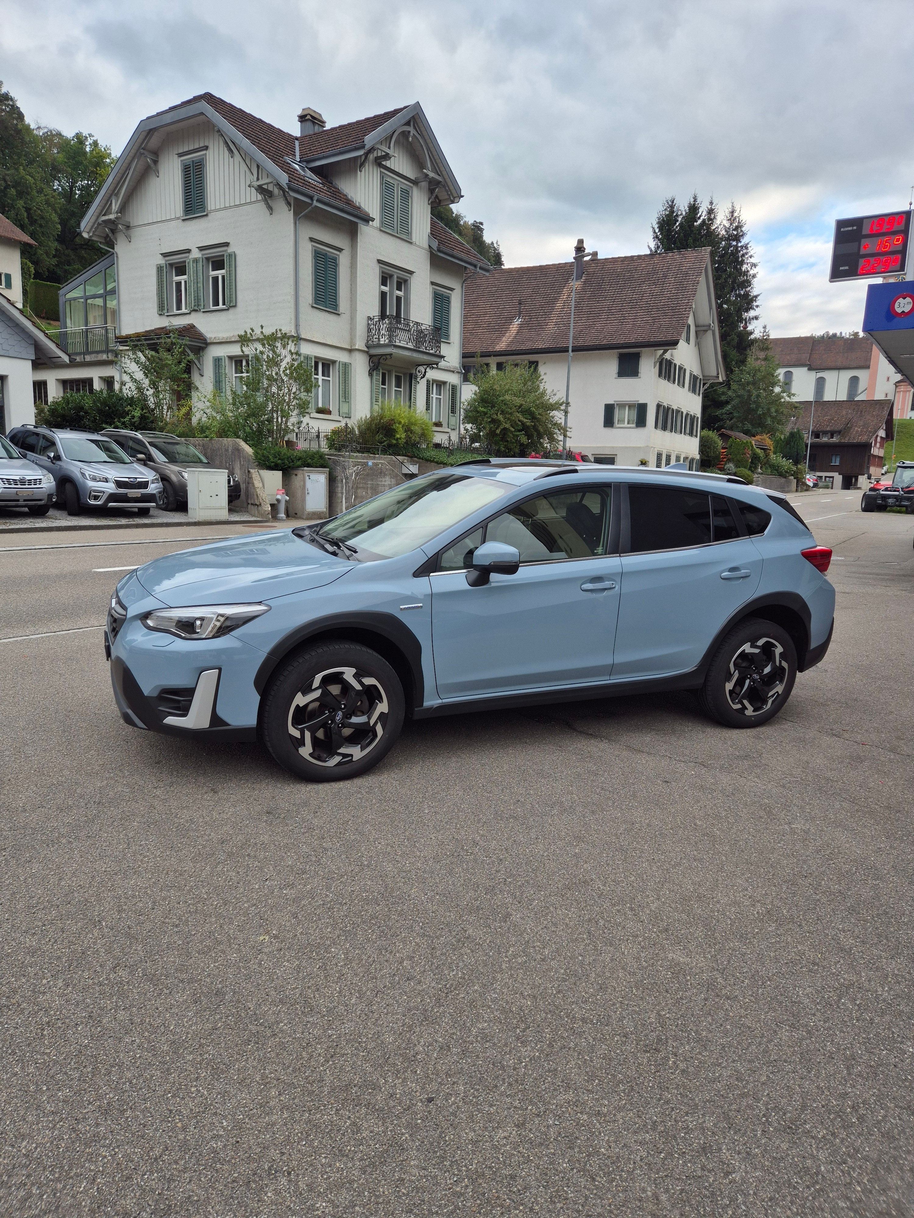 SUBARU XV 2.0 e-Boxer Luxury AWD Lineartronic — slika 1