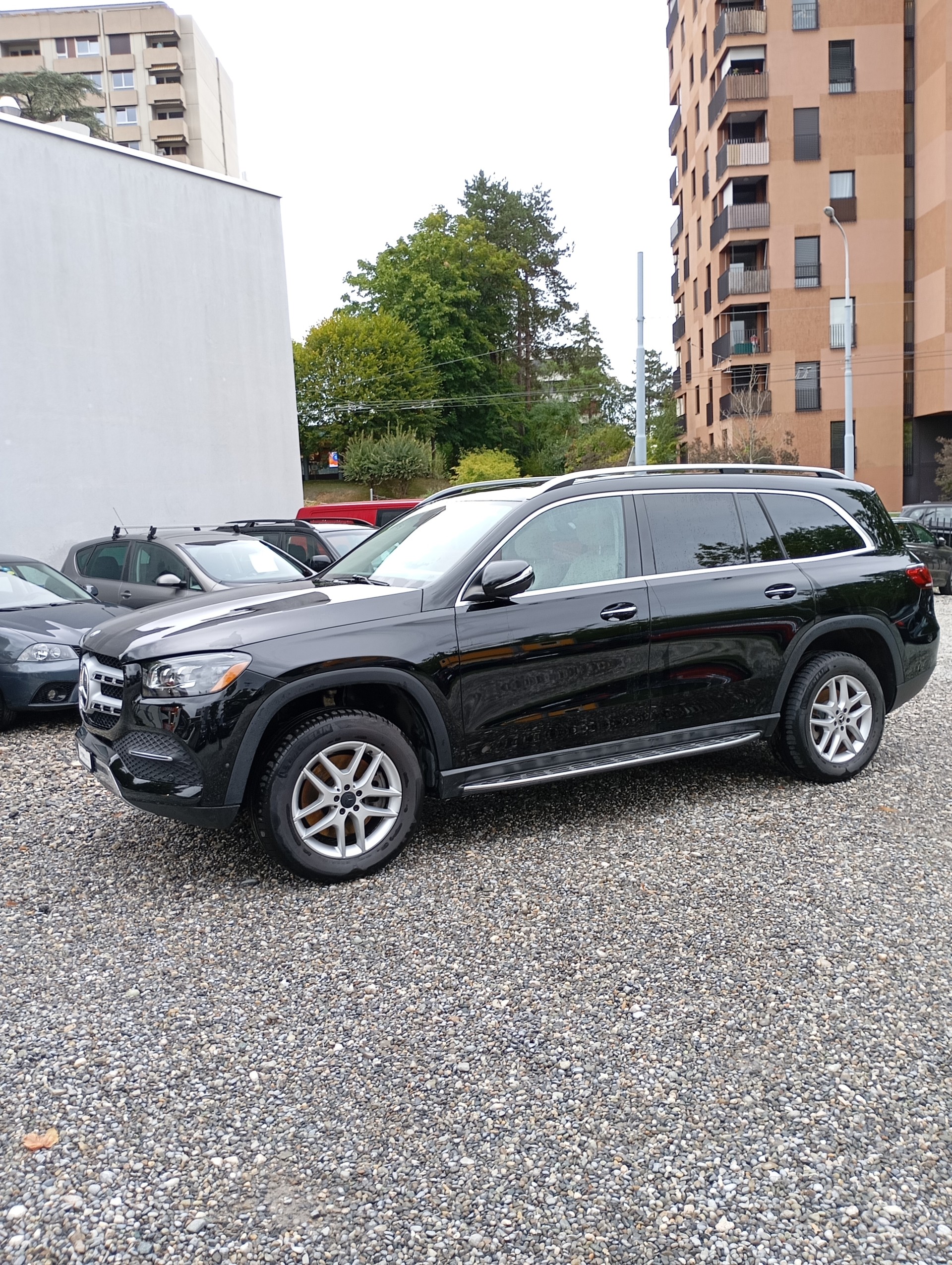 MERCEDES-BENZ GLS 450 4MATIC-image-4
