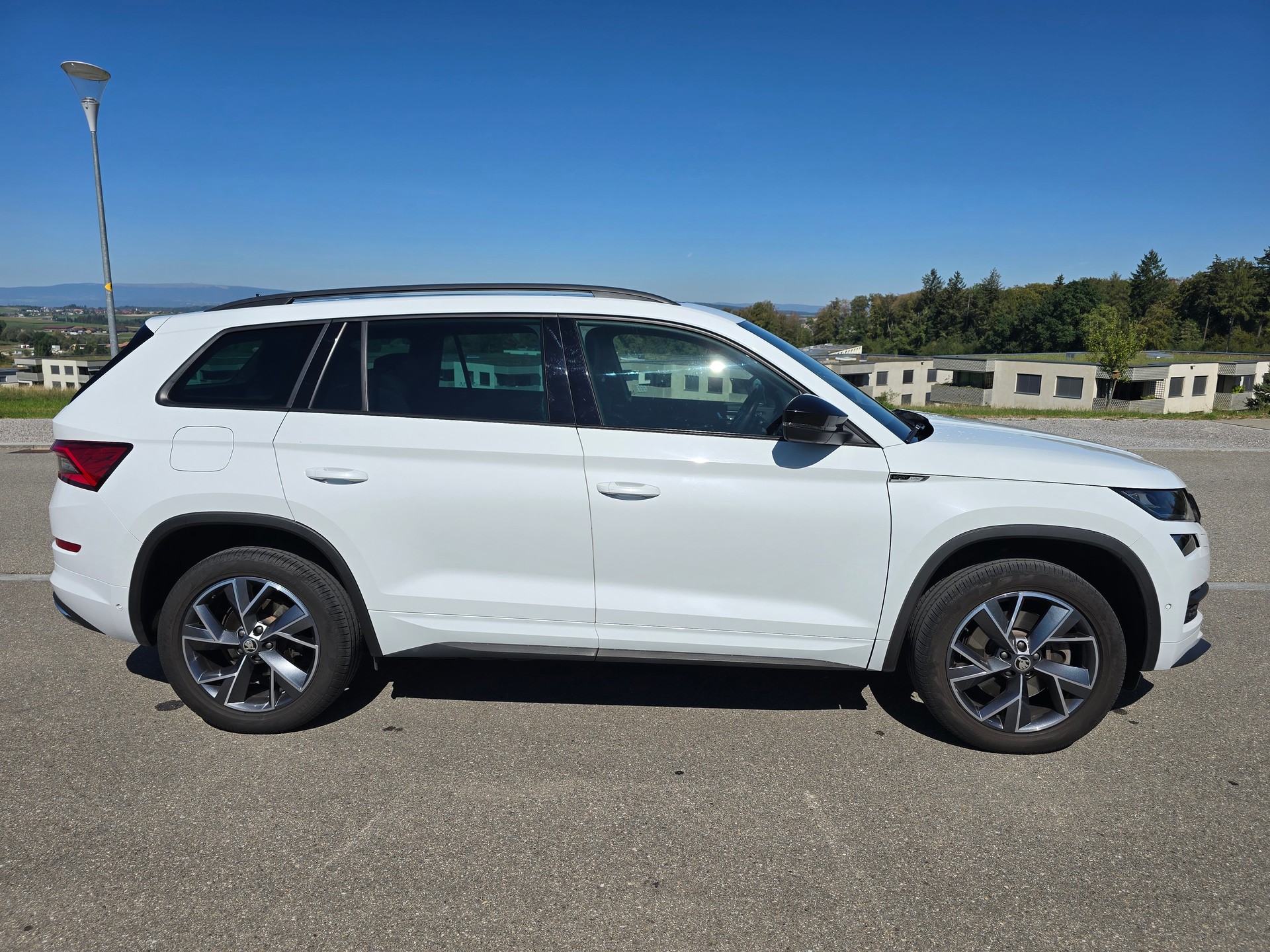 SKODA 2.0 TSI Sportline DSG-image-1
