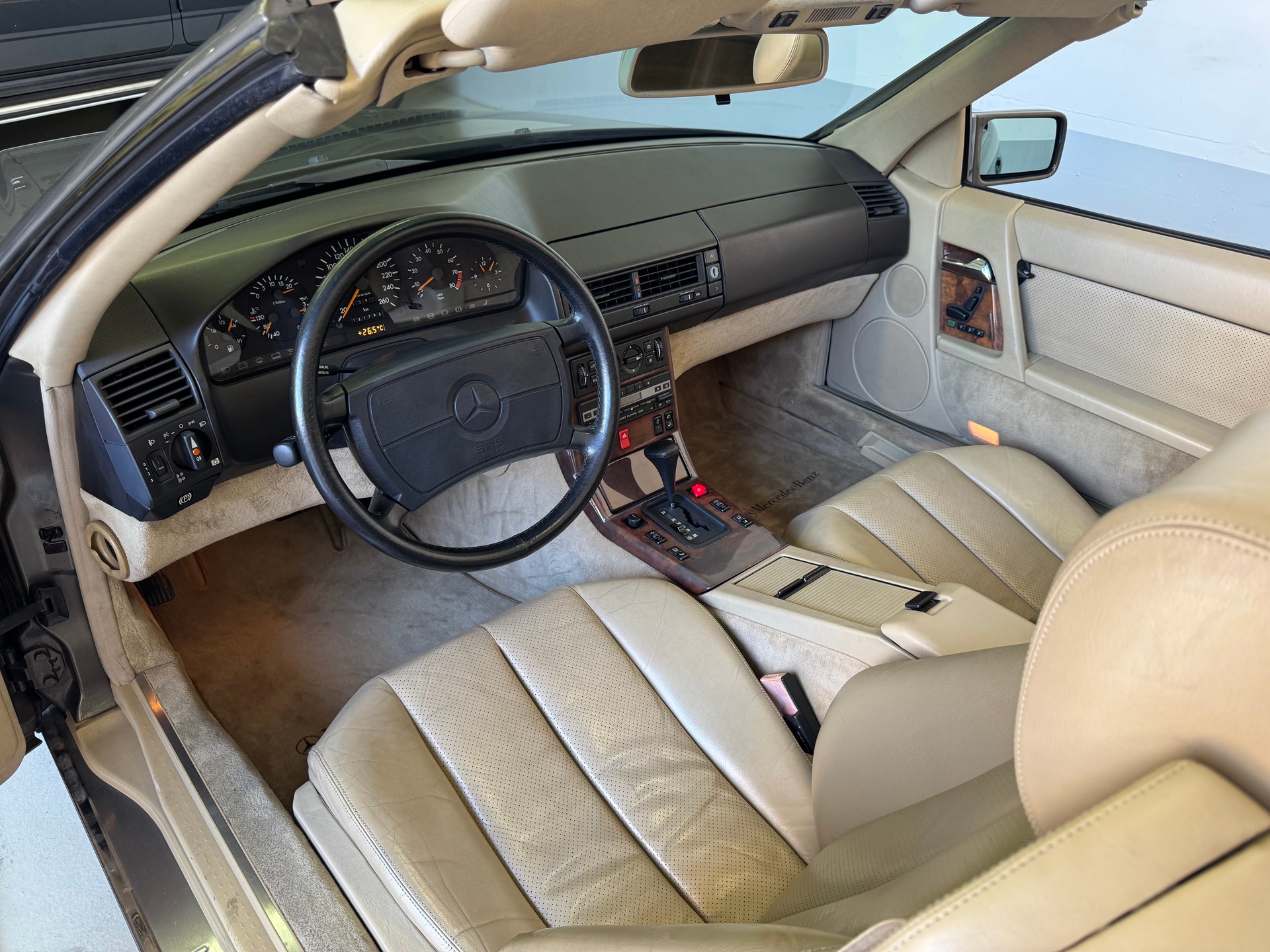 MERCEDES-BENZ SL 300 veteran MFK-image-10