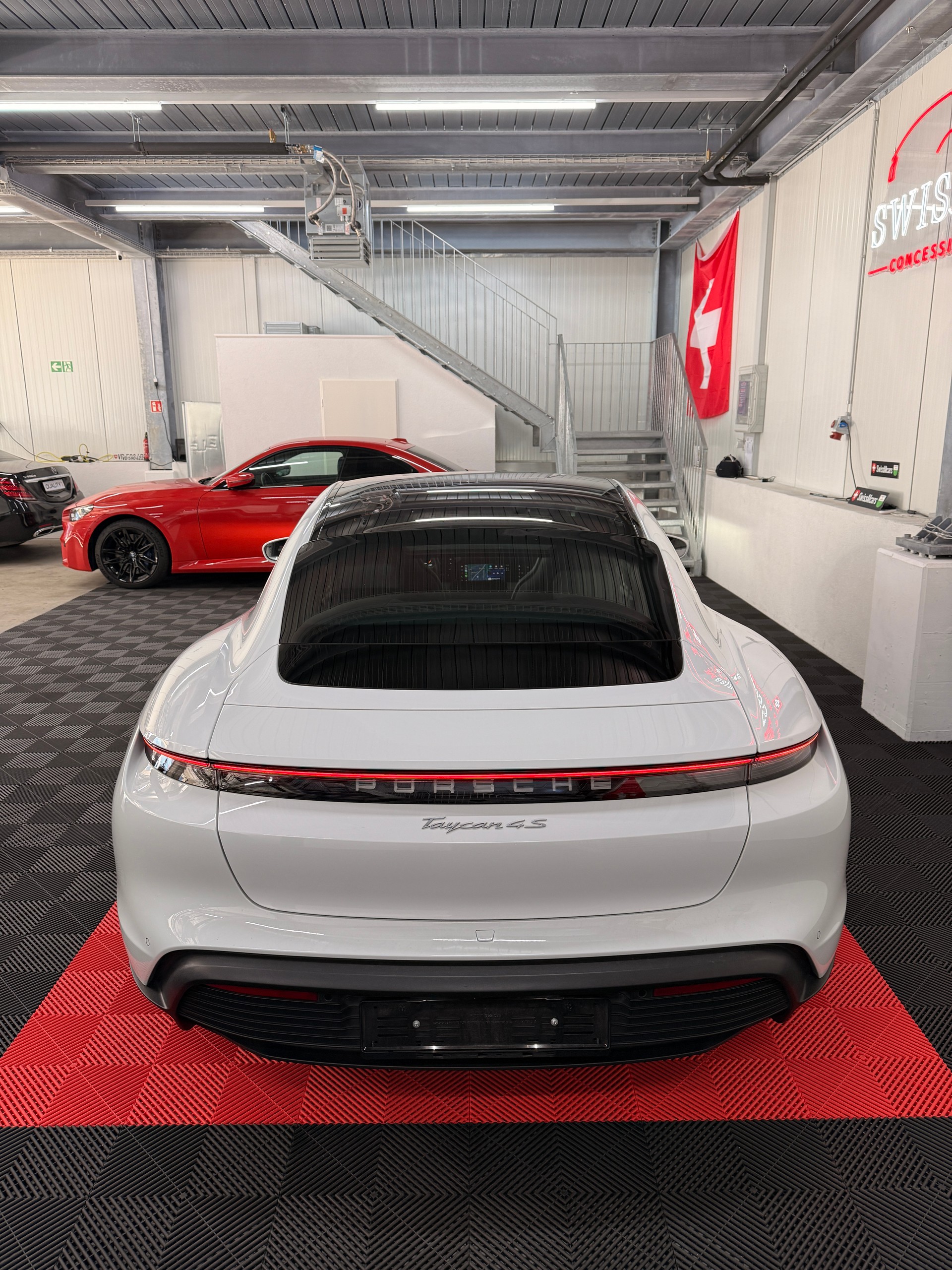 PORSCHE Taycan 4S-image-9