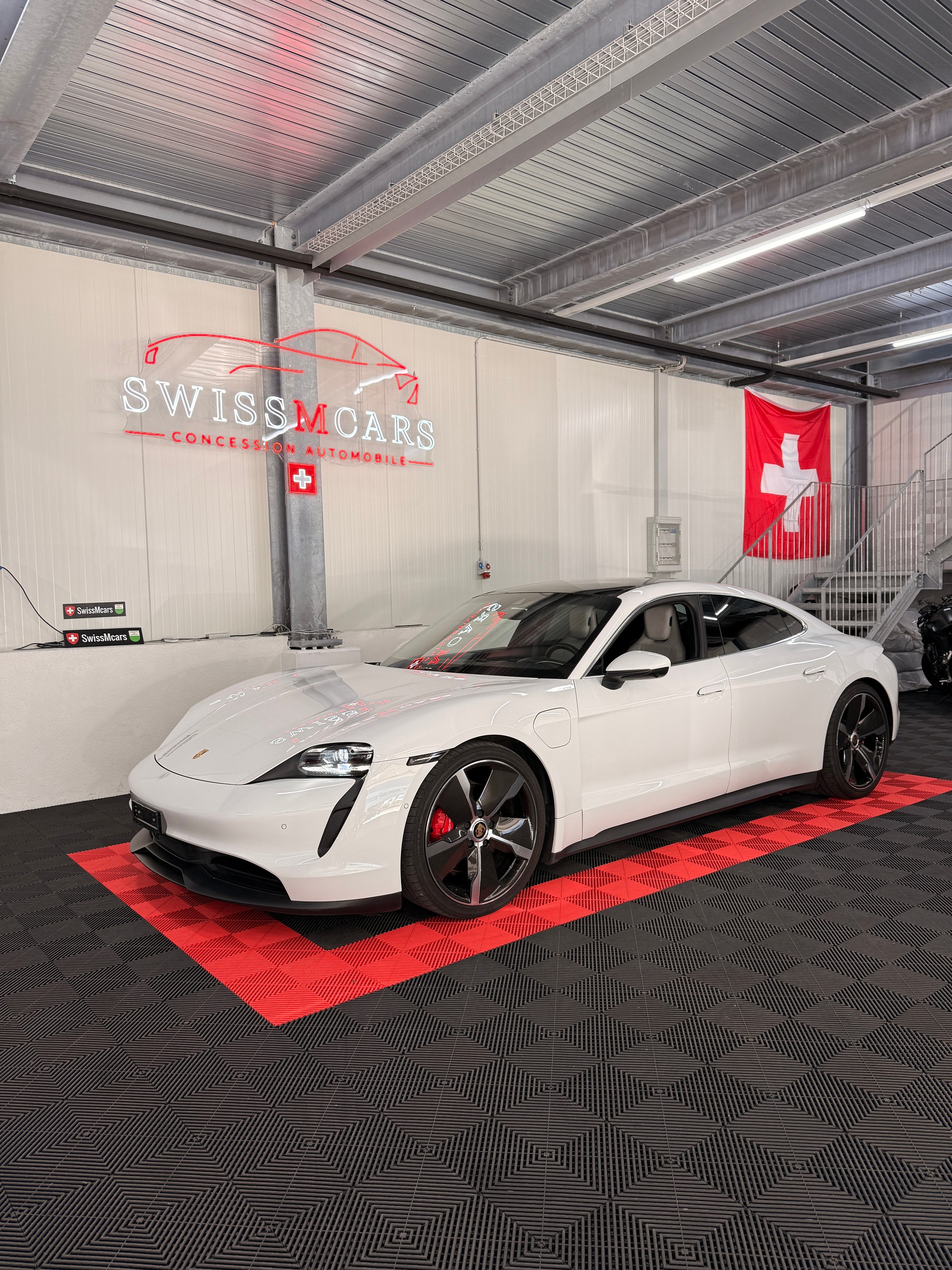 PORSCHE Taycan 4S-image-1