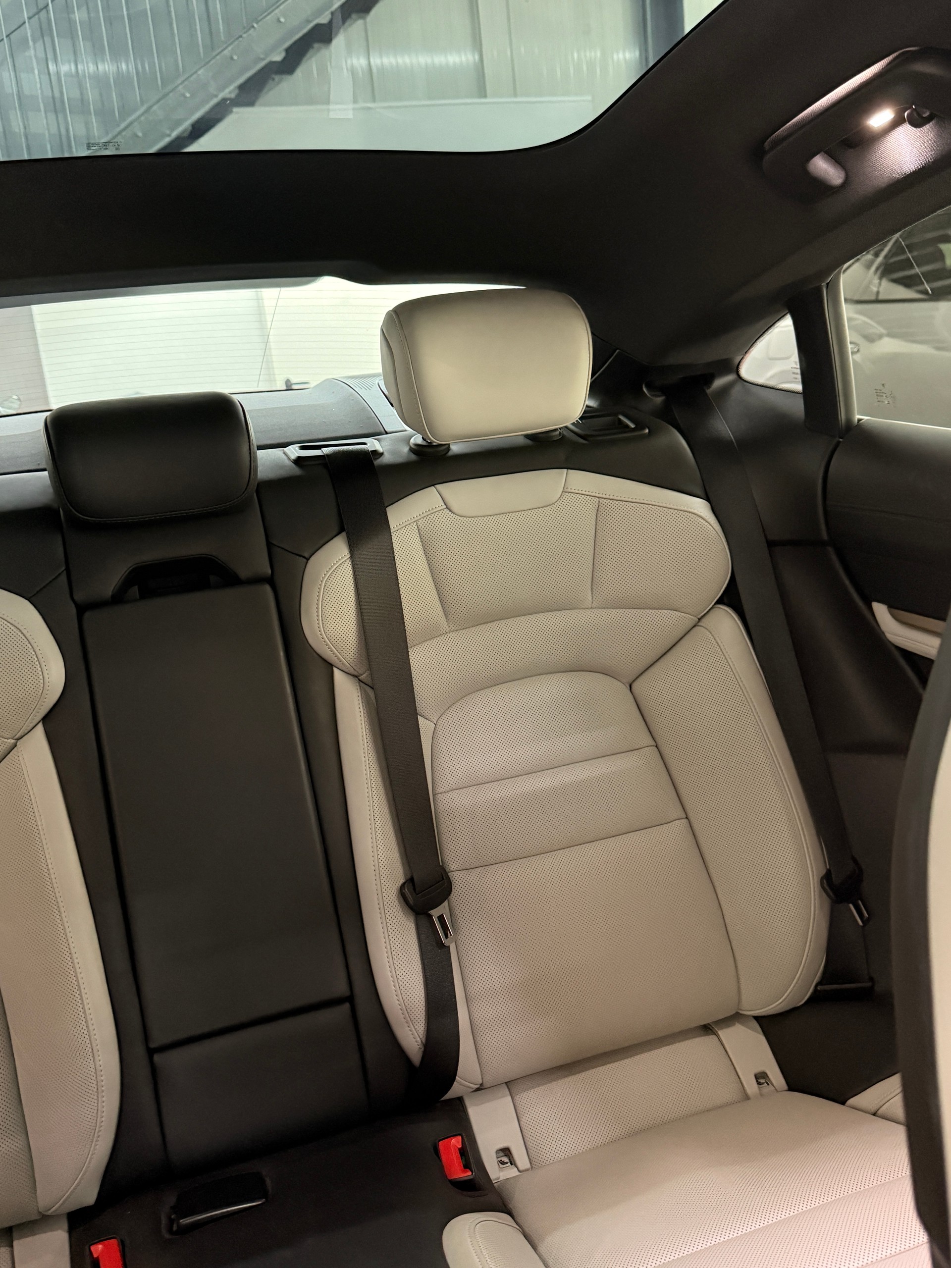 PORSCHE Taycan 4S-image-25