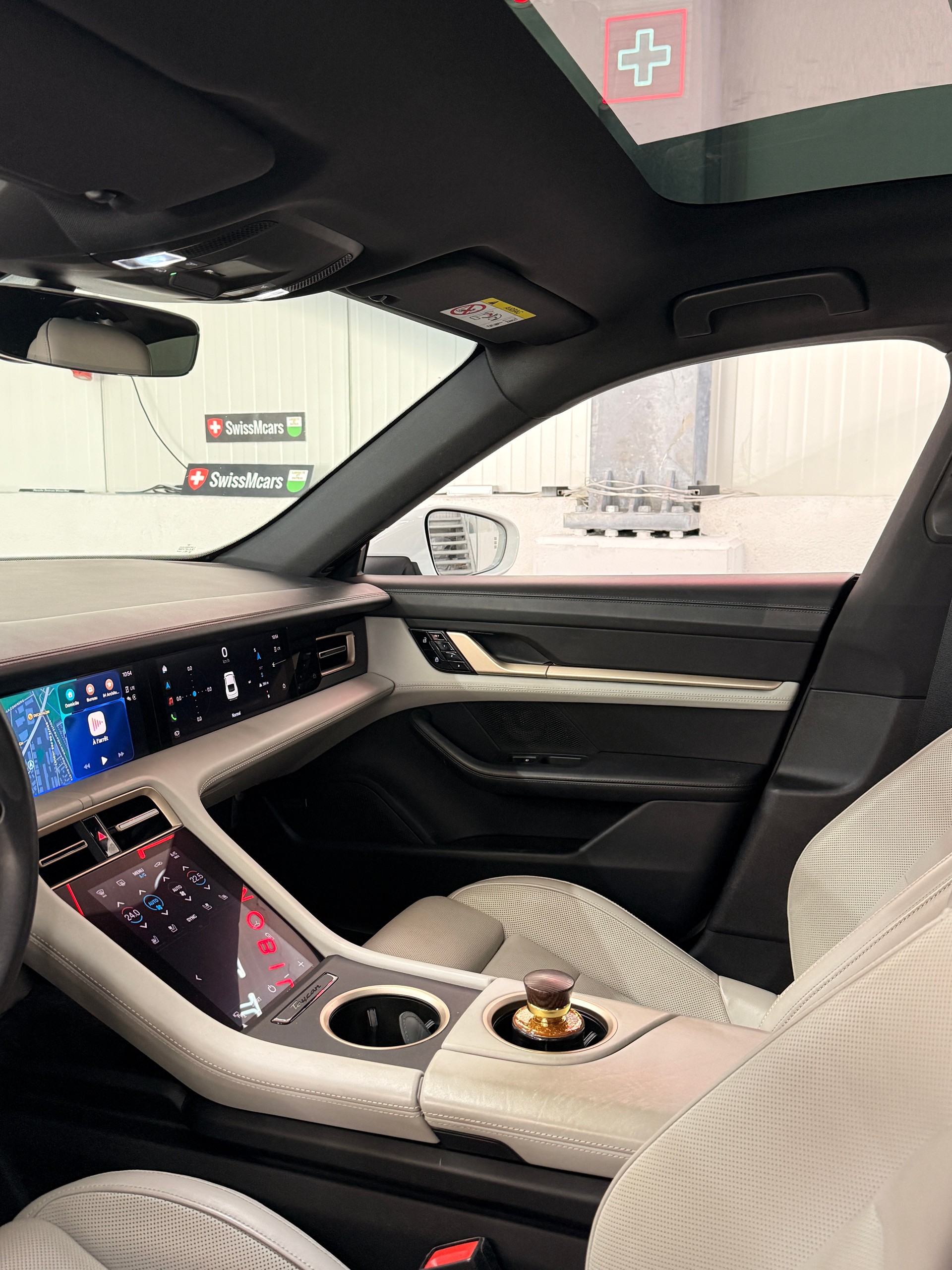 PORSCHE Taycan 4S-image-27