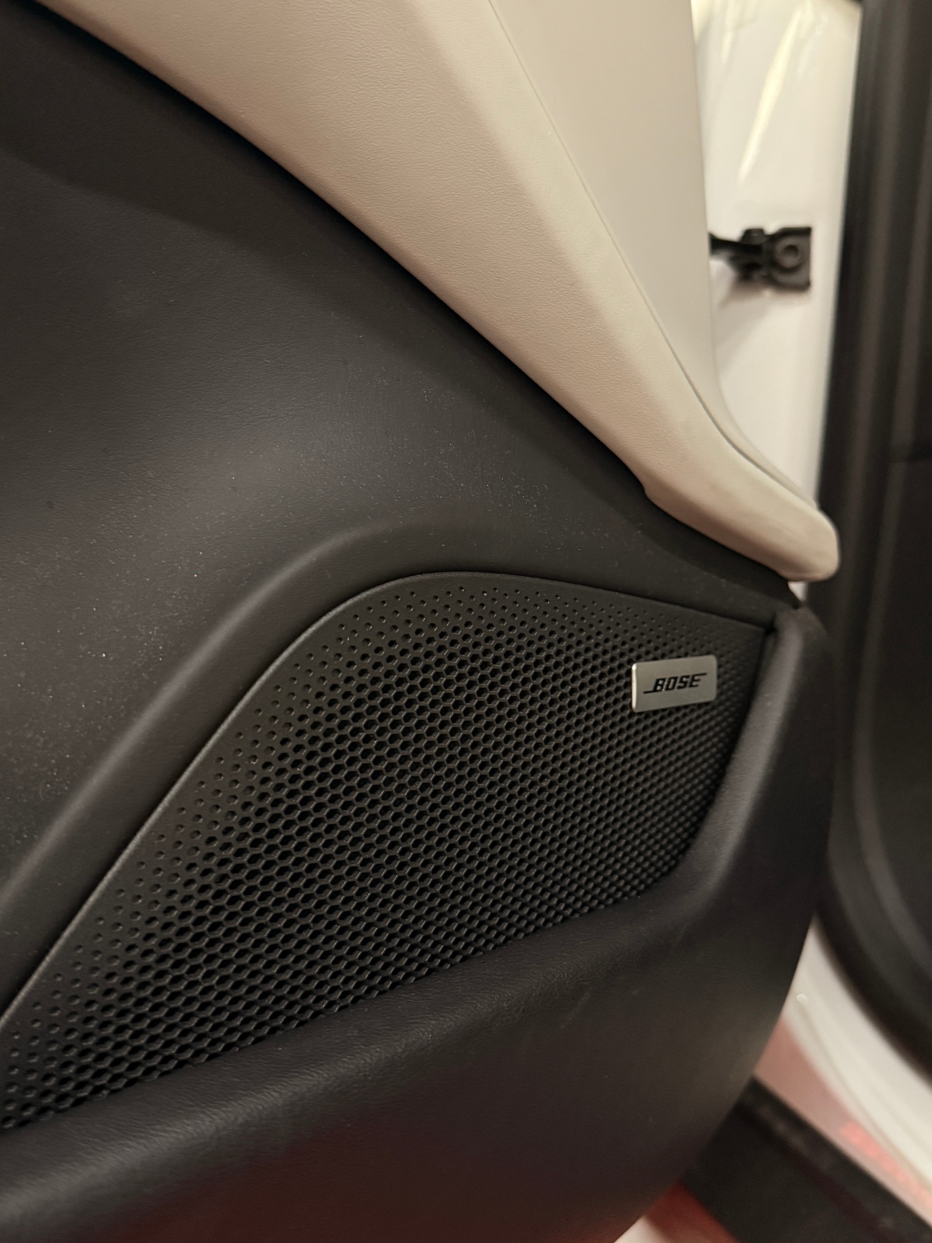 PORSCHE Taycan 4S-image-22