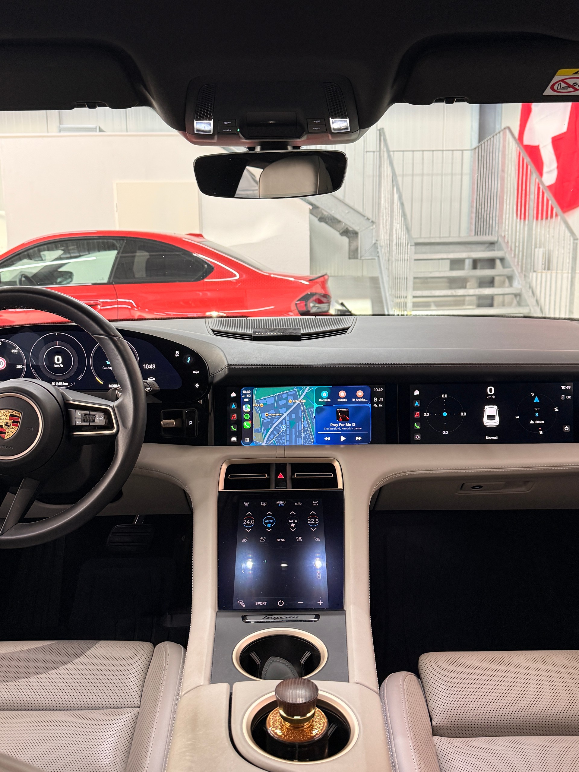 PORSCHE Taycan 4S-image-17