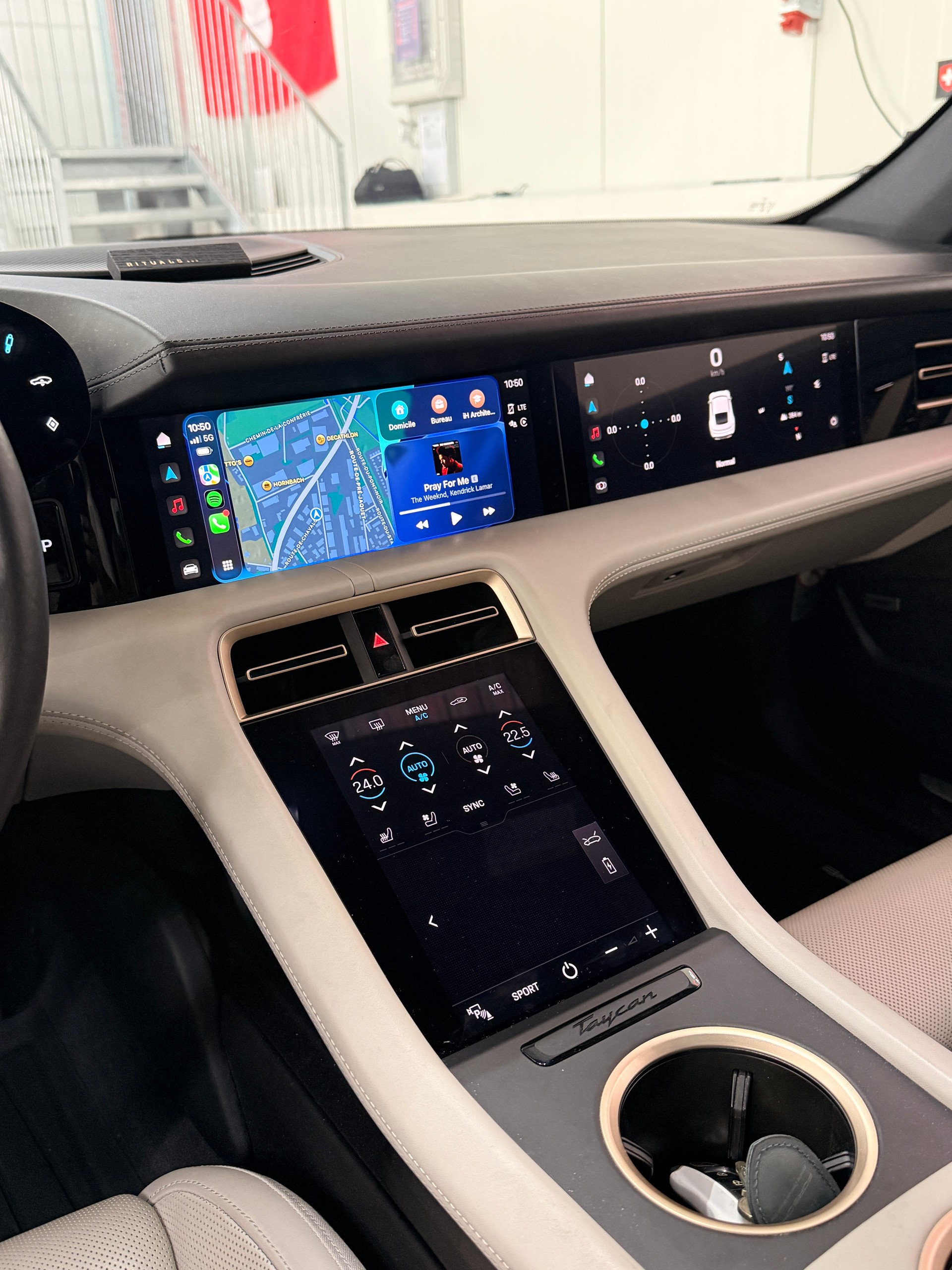 PORSCHE Taycan 4S-image-20