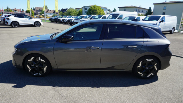 OPEL Astra 1.6 PHEV GSe A-image-2