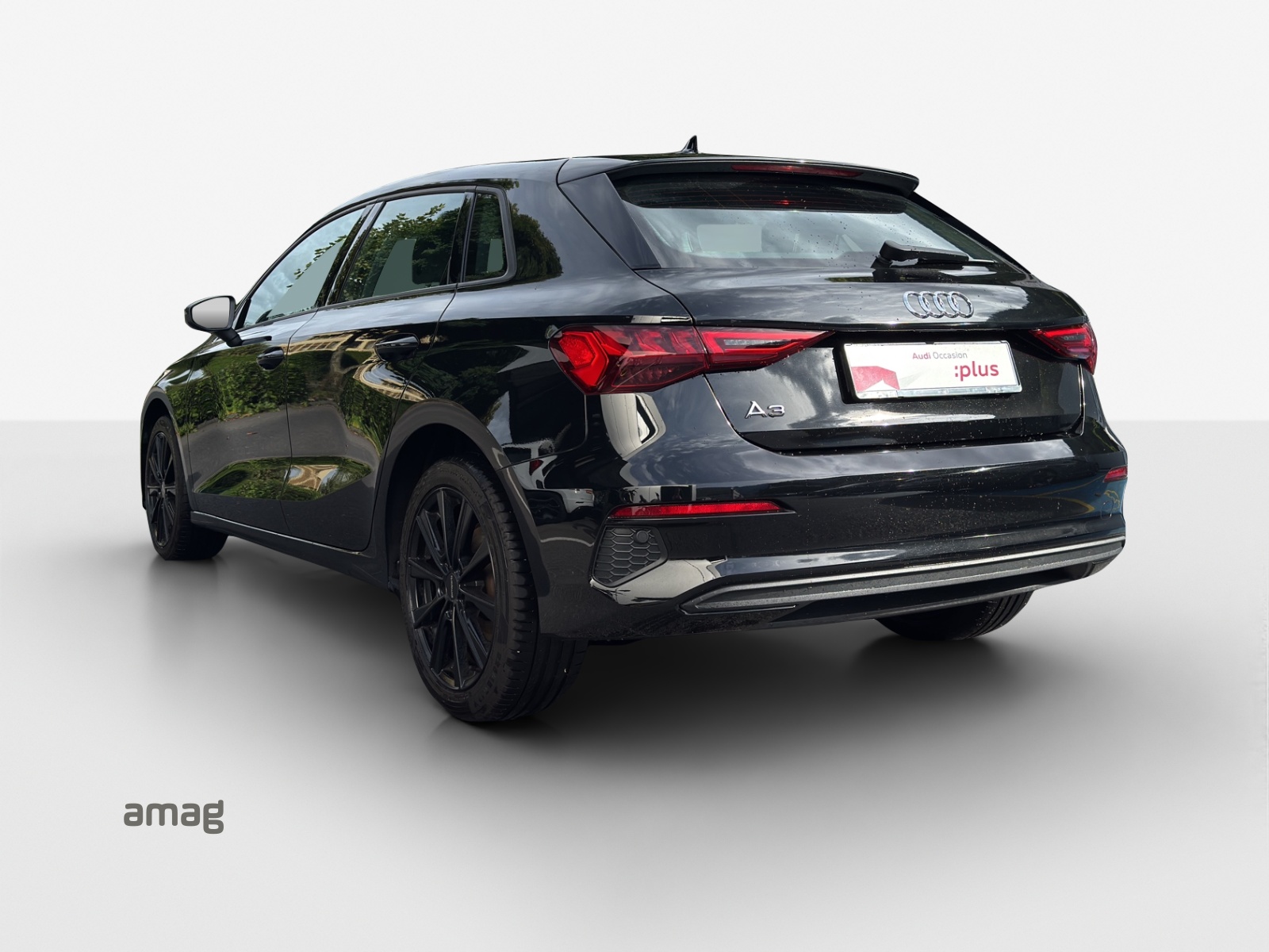 AUDI A3 Sportback 35 TFSI Attraction S-tronic-showroom-element-2