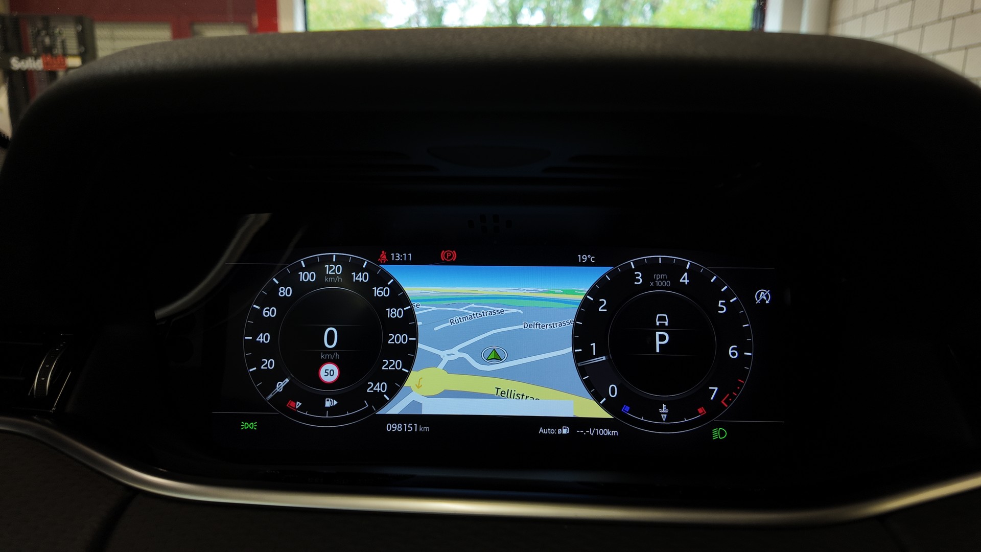 LAND ROVER Range Rover Evoque 2.0 T S-image-23