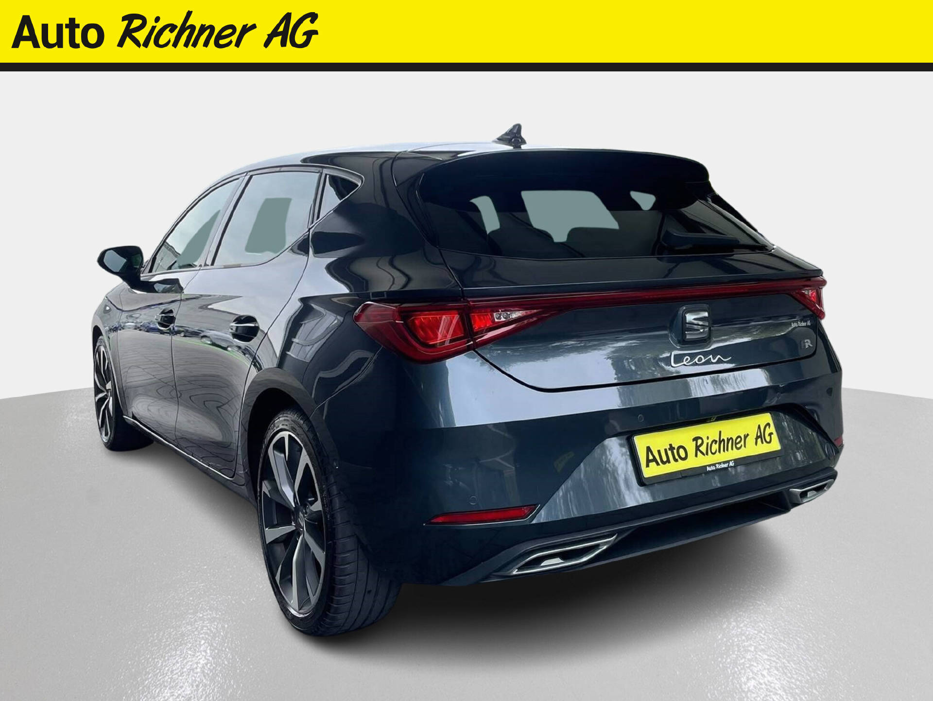 SEAT Leon 1.5 eTSI 150 FR DSG-image-4