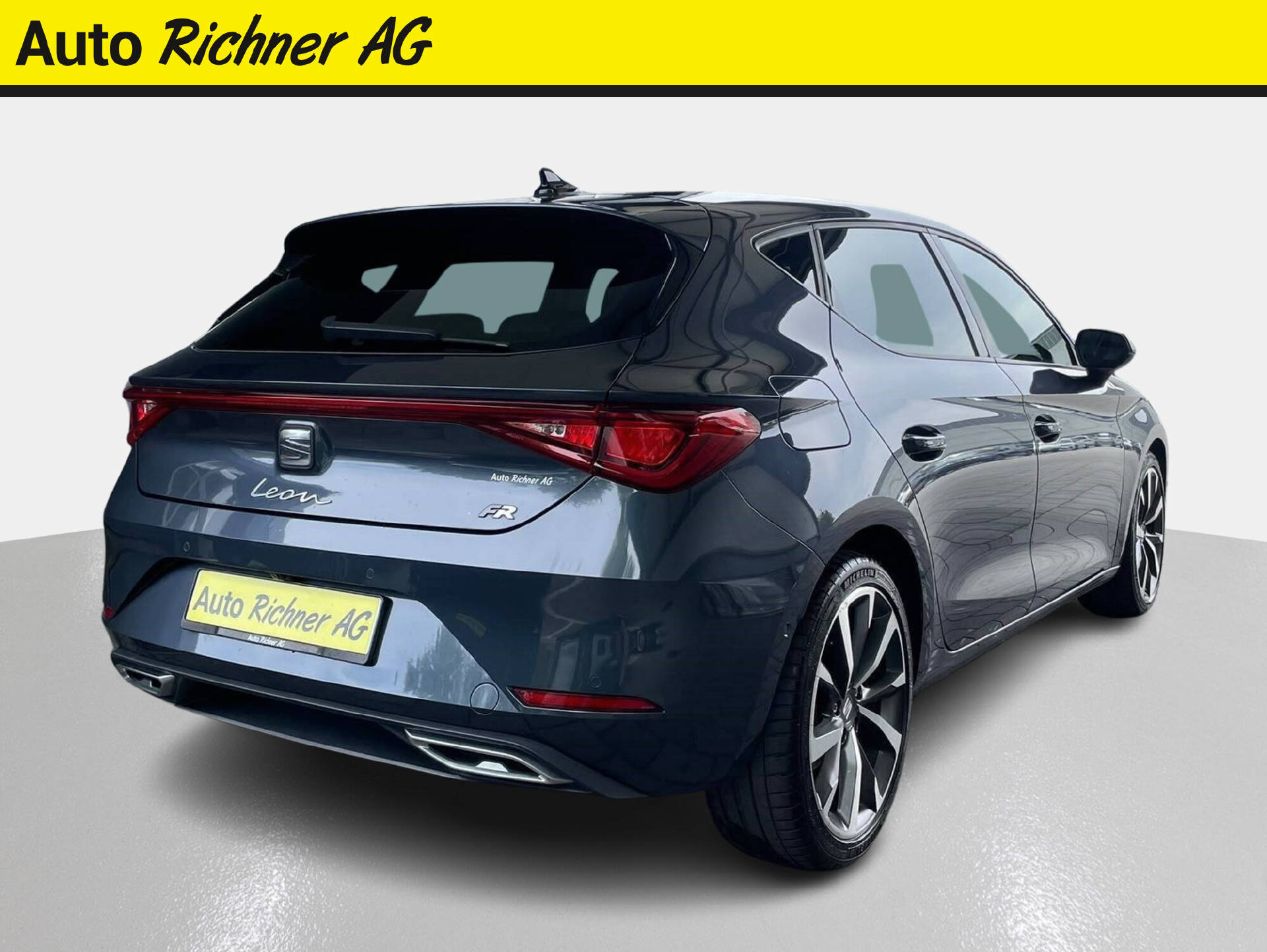 SEAT Leon 1.5 eTSI 150 FR DSG-image-3