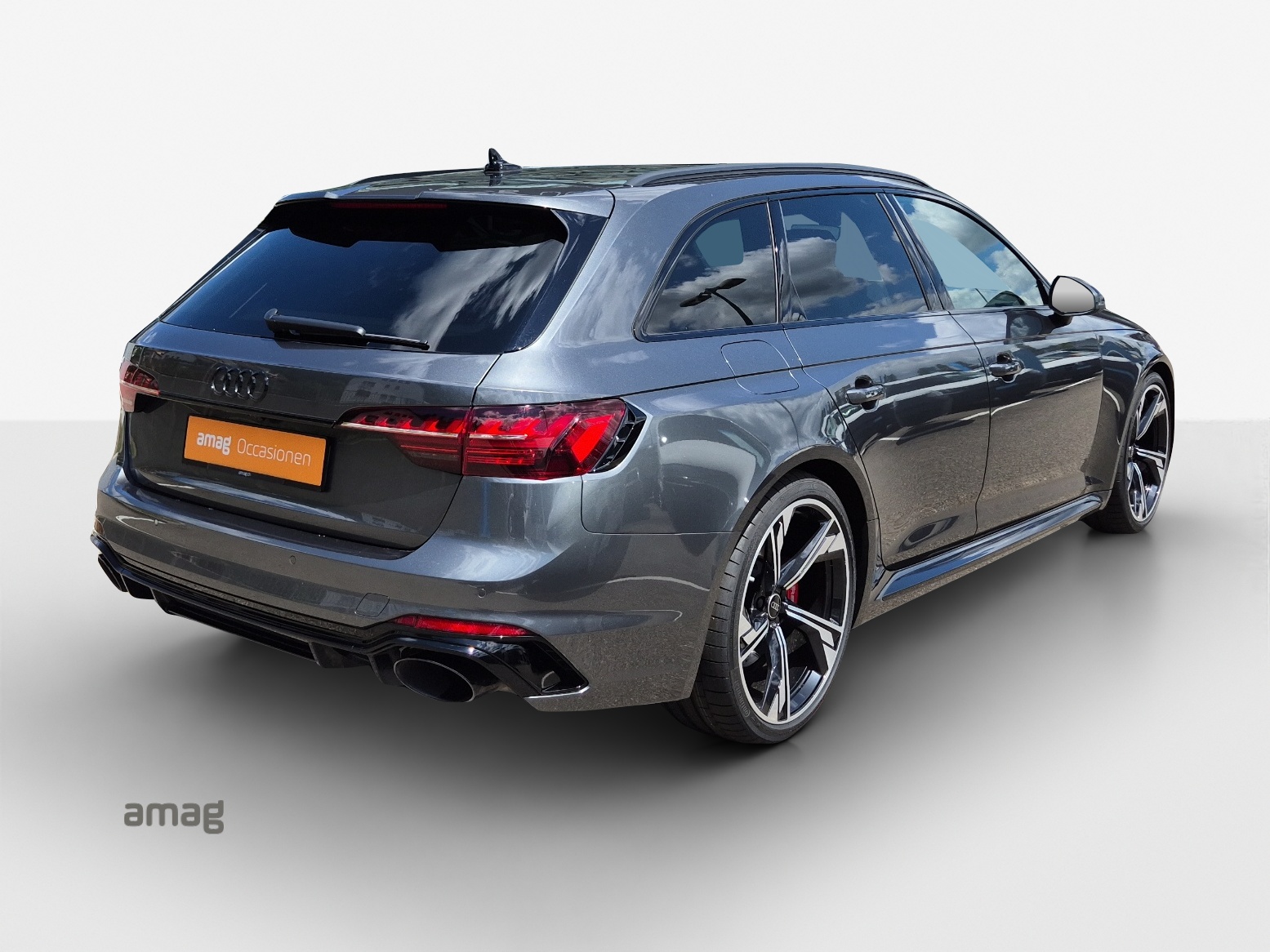 AUDI RS4 Avant quattro tiptronic-image-4