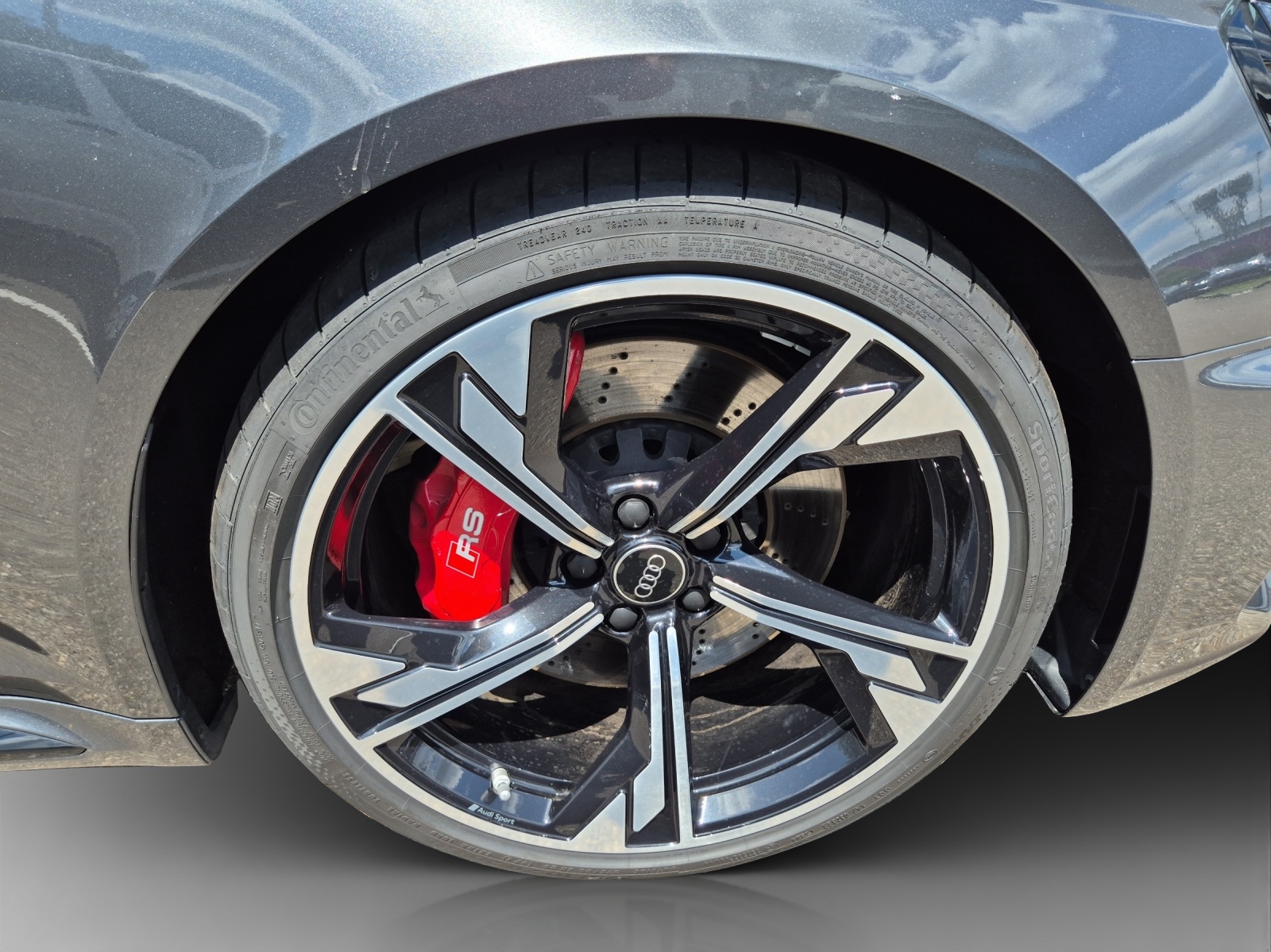 AUDI RS4 Avant quattro tiptronic-image-13