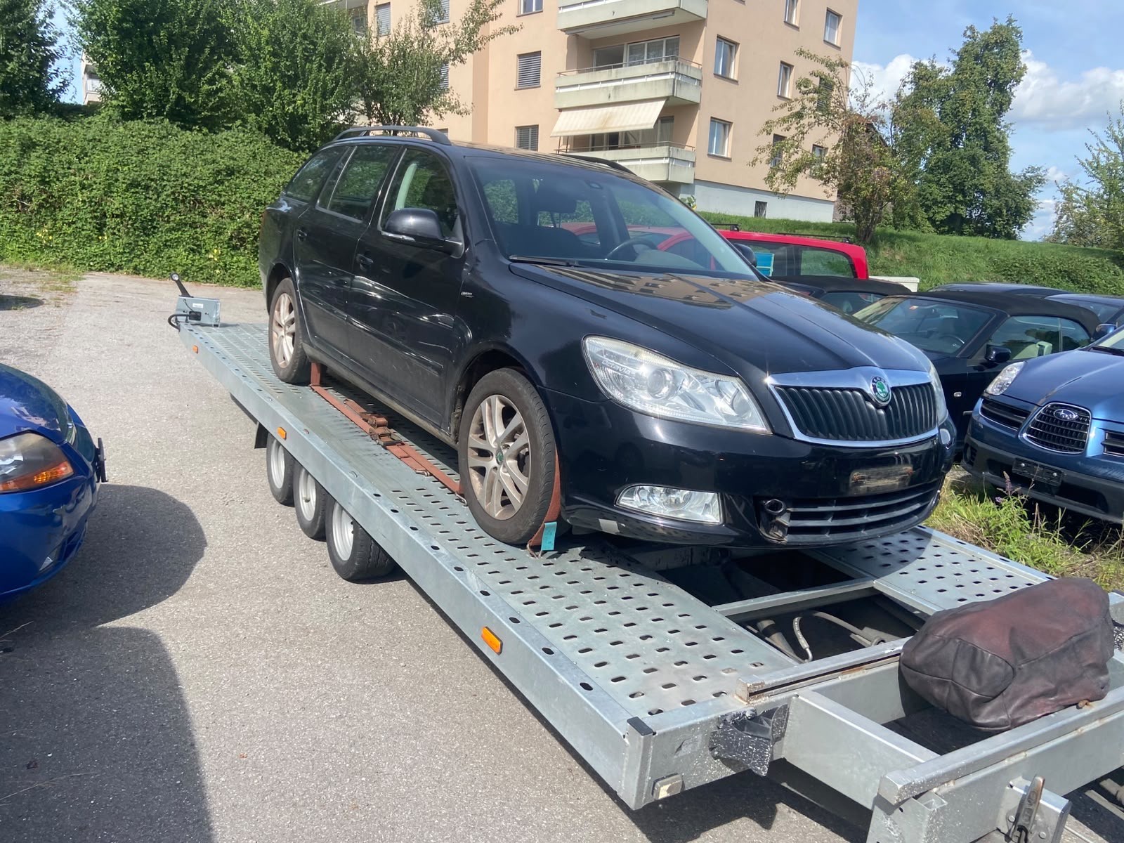 SKODA Octavia Combi 1.9 TDI Swiss Adventure 4x4-image-1