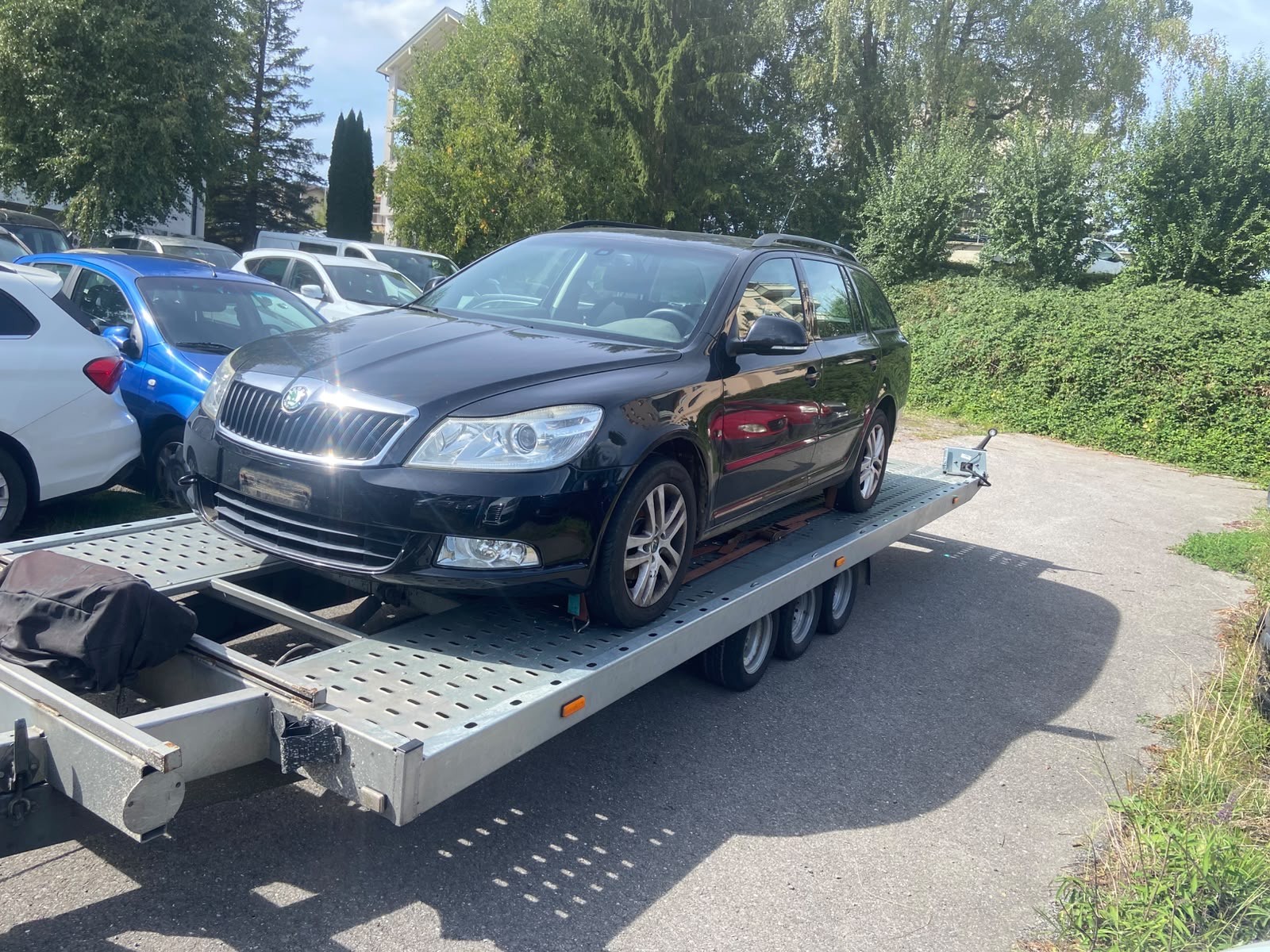 SKODA Octavia Combi 1.9 TDI Swiss Adventure 4x4-image-2